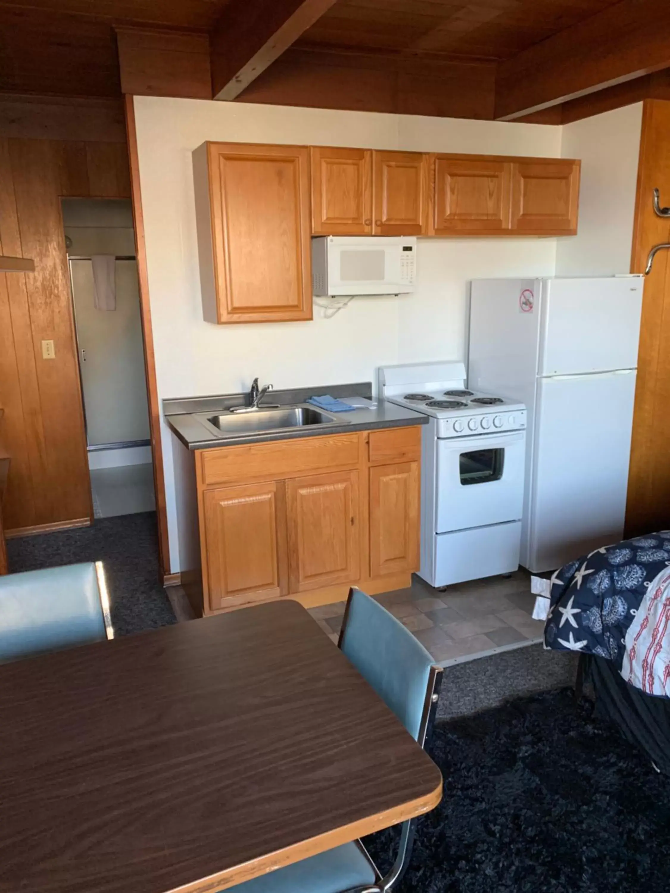 Curley's Resort & Dive Center Curley's Resort & Dive Center