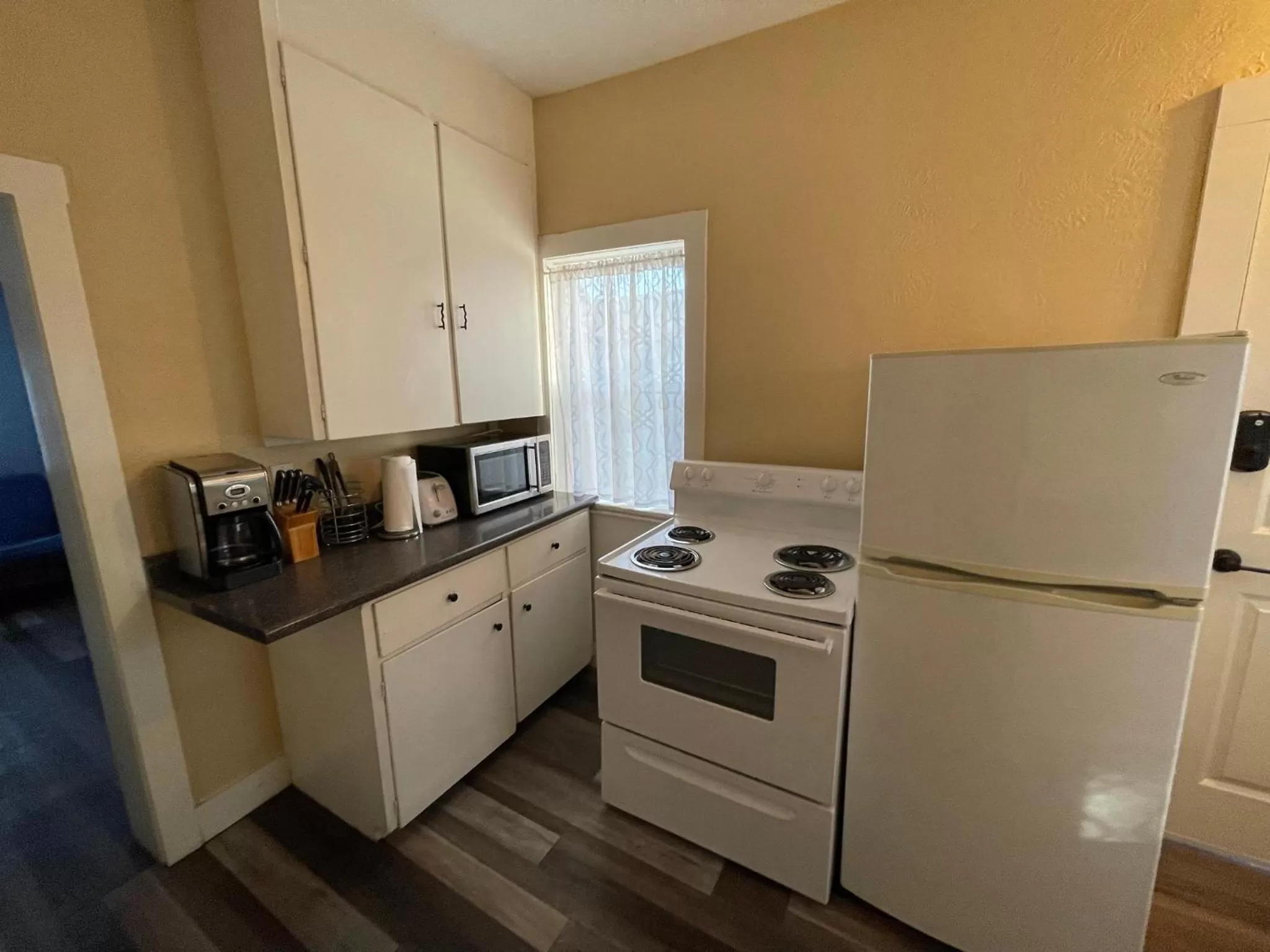 Kitchen/Kitchenette in Harbor House Inn
