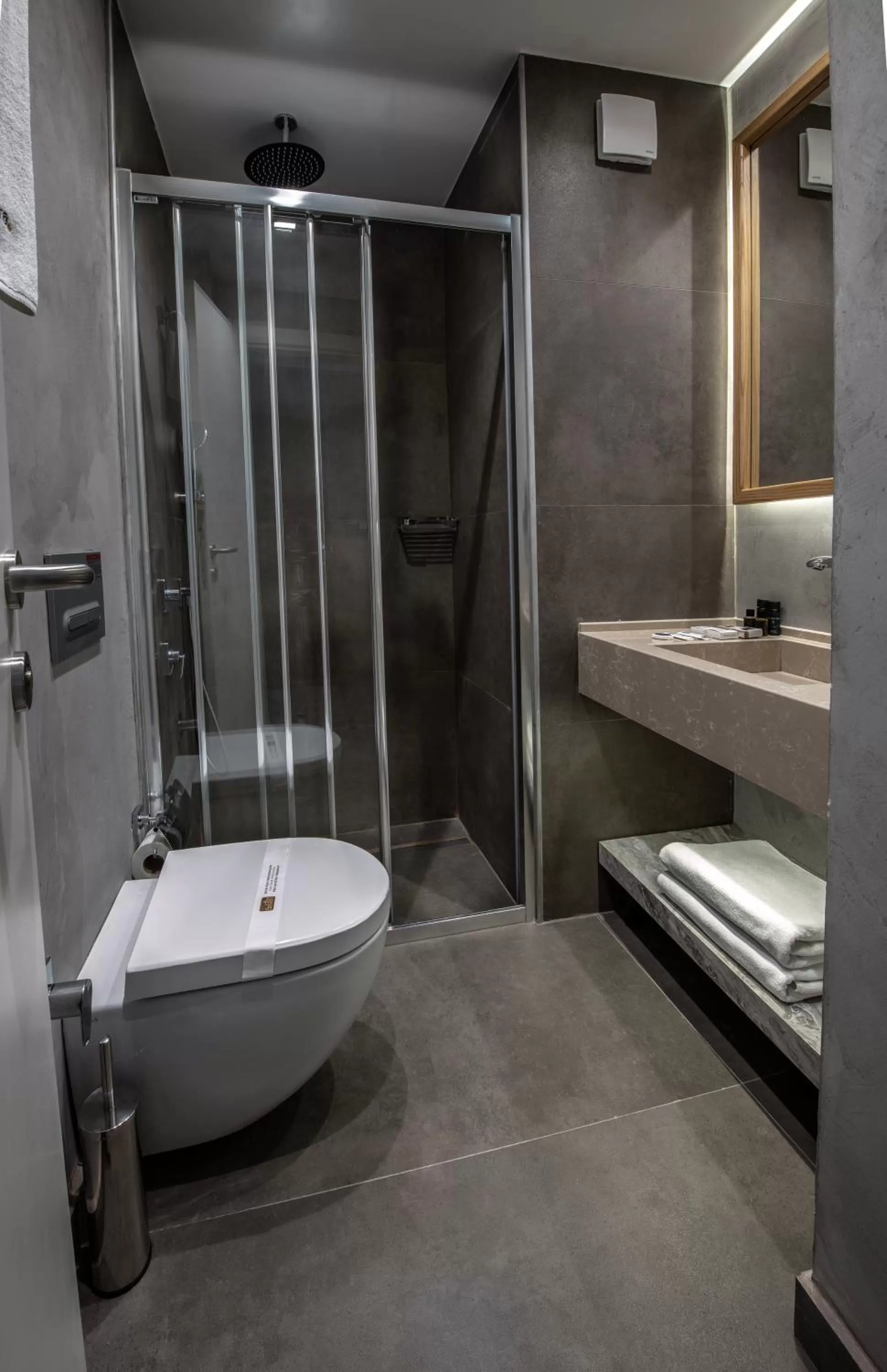 Shower in Hotel Bosfora