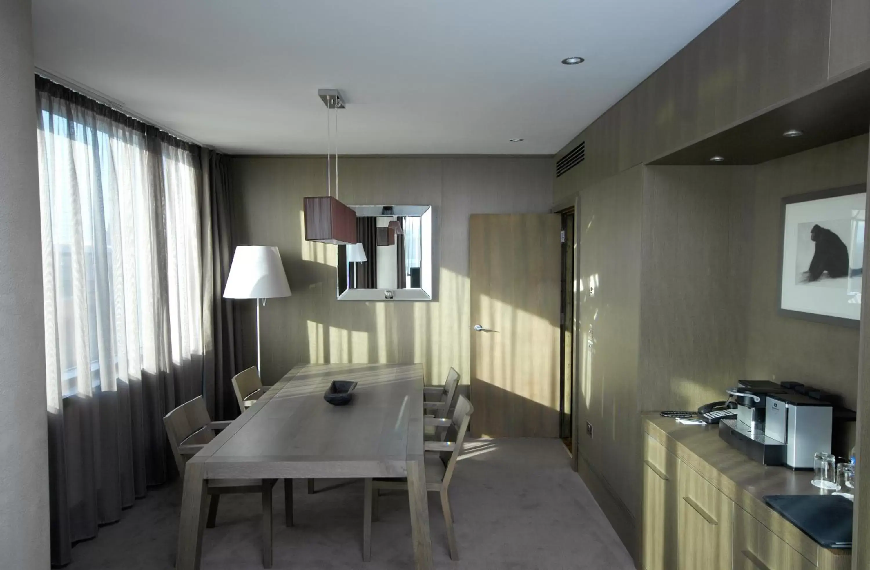 Dining Area in Radisson Blu Royal Hotel Dublin