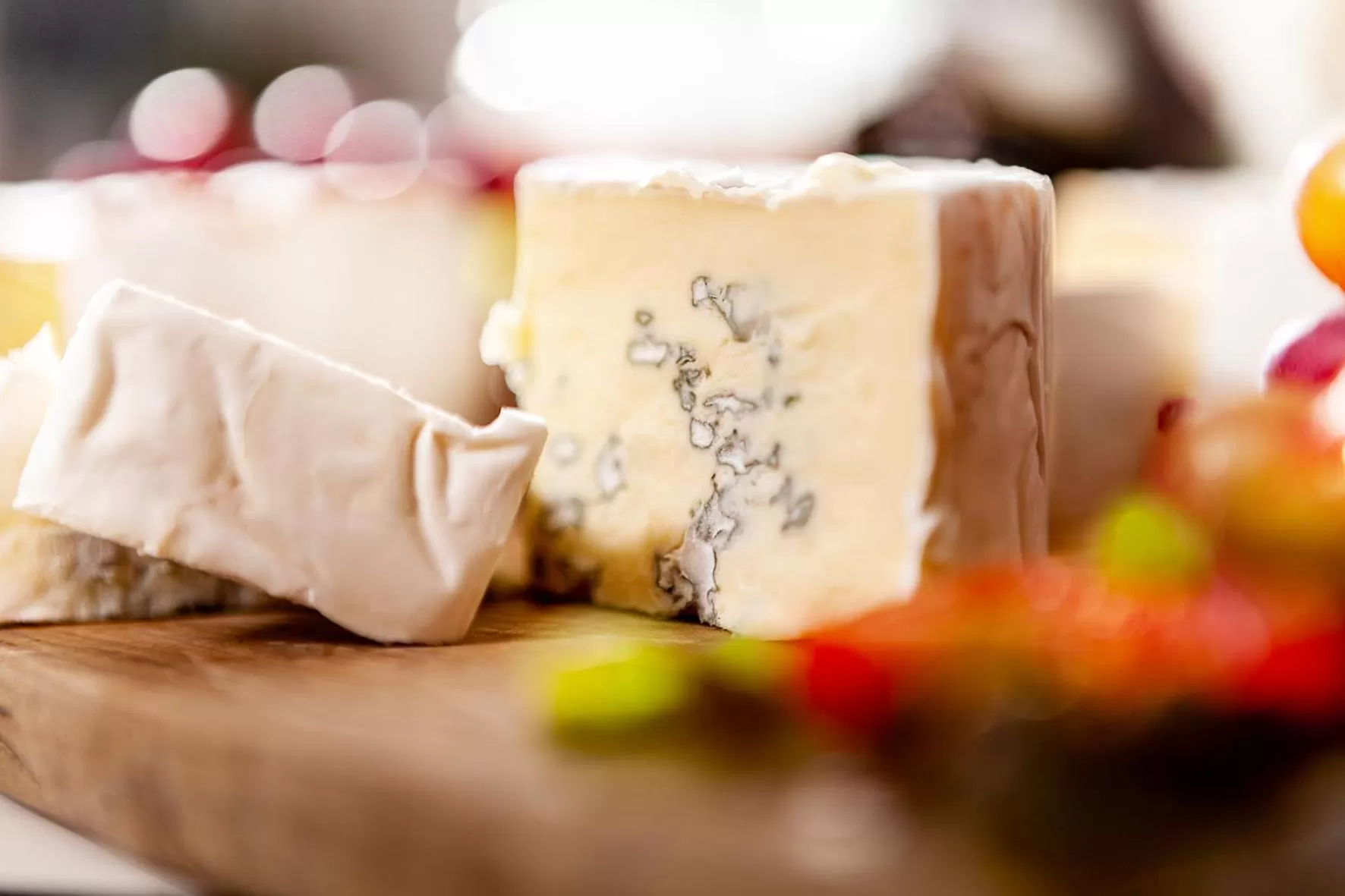 Buffet breakfast in Hotel zur Bever