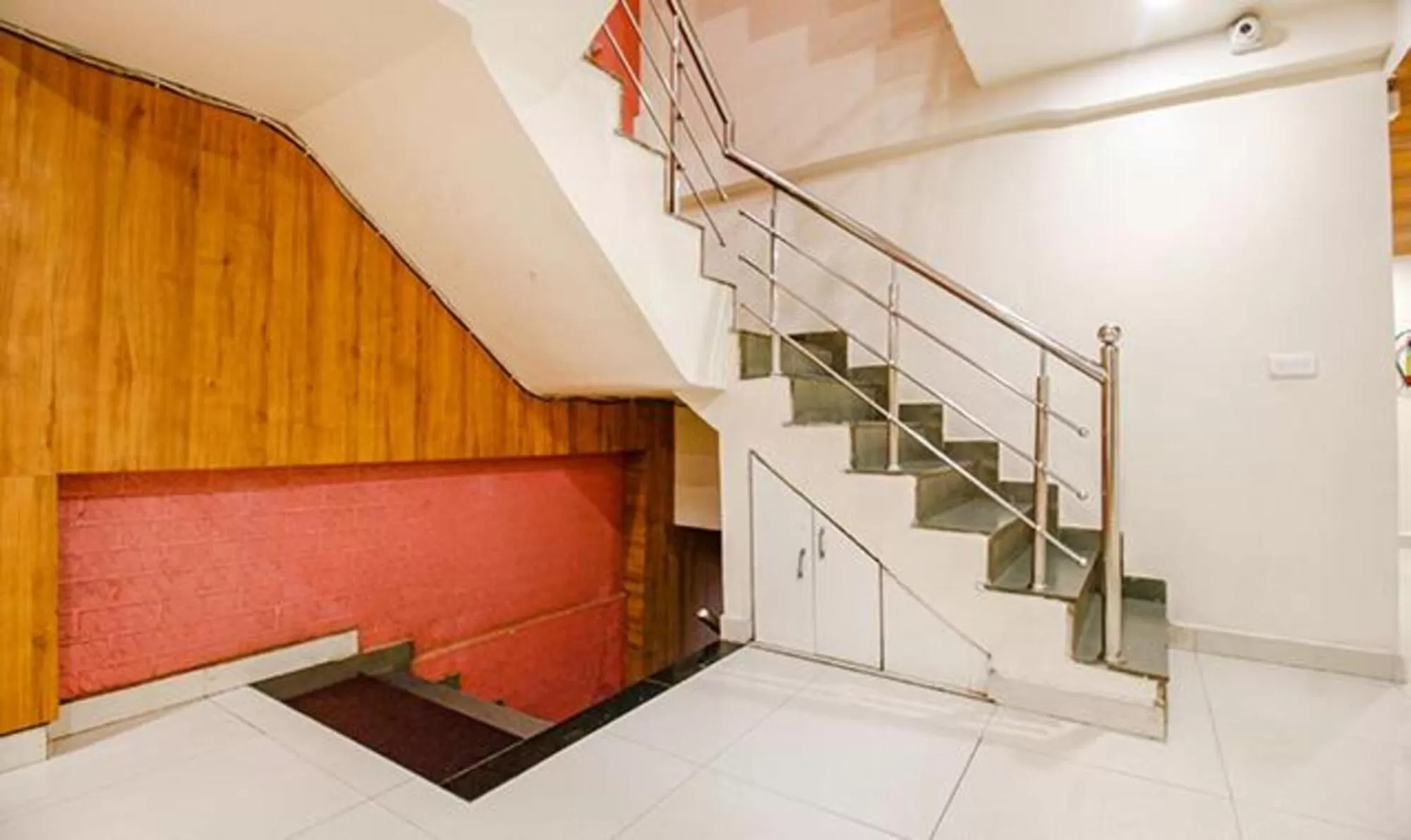 Lobby or reception in FabExpress Sunshine Regency