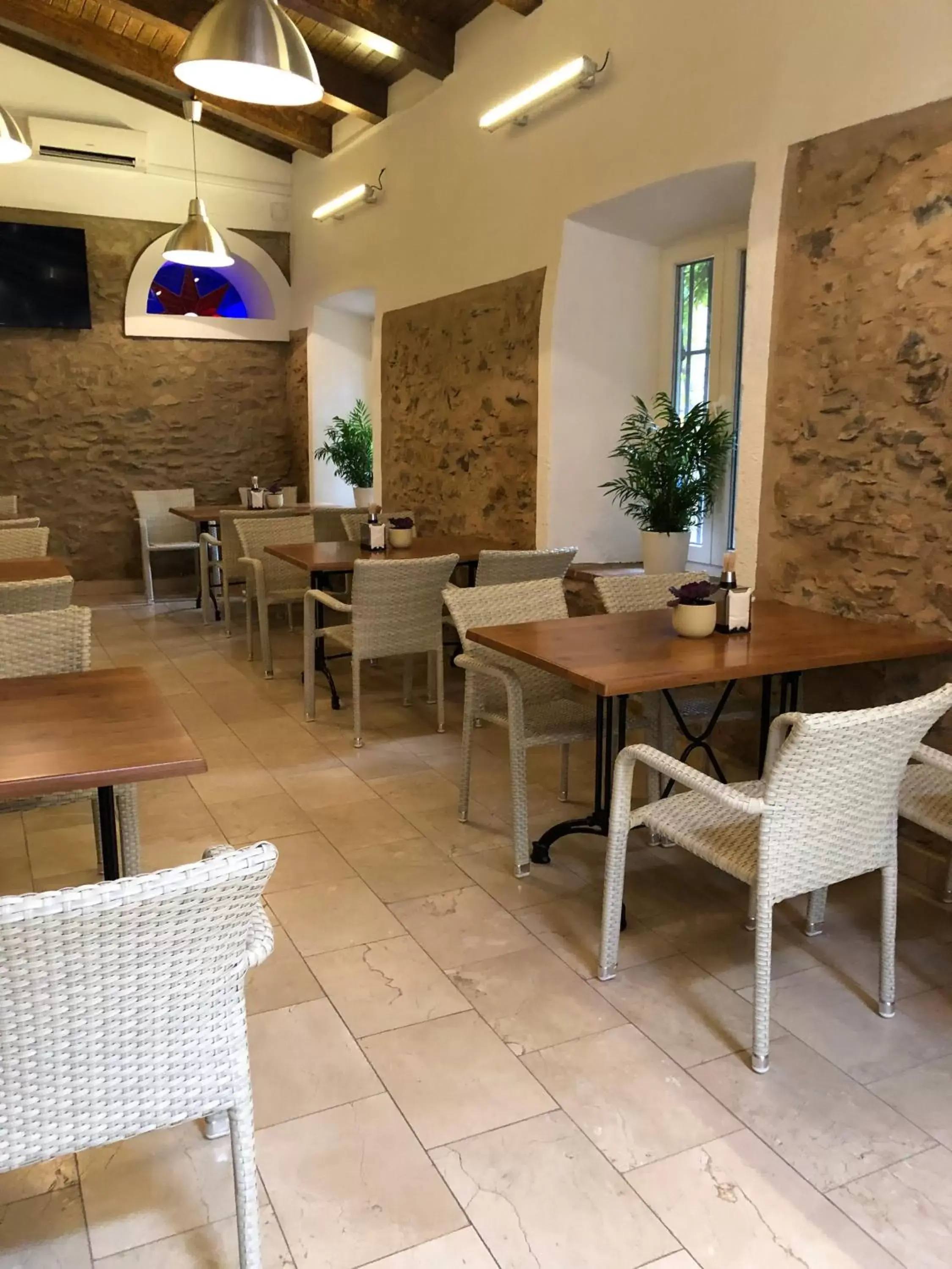 Restaurant/Places to Eat in Hotel La Muralla