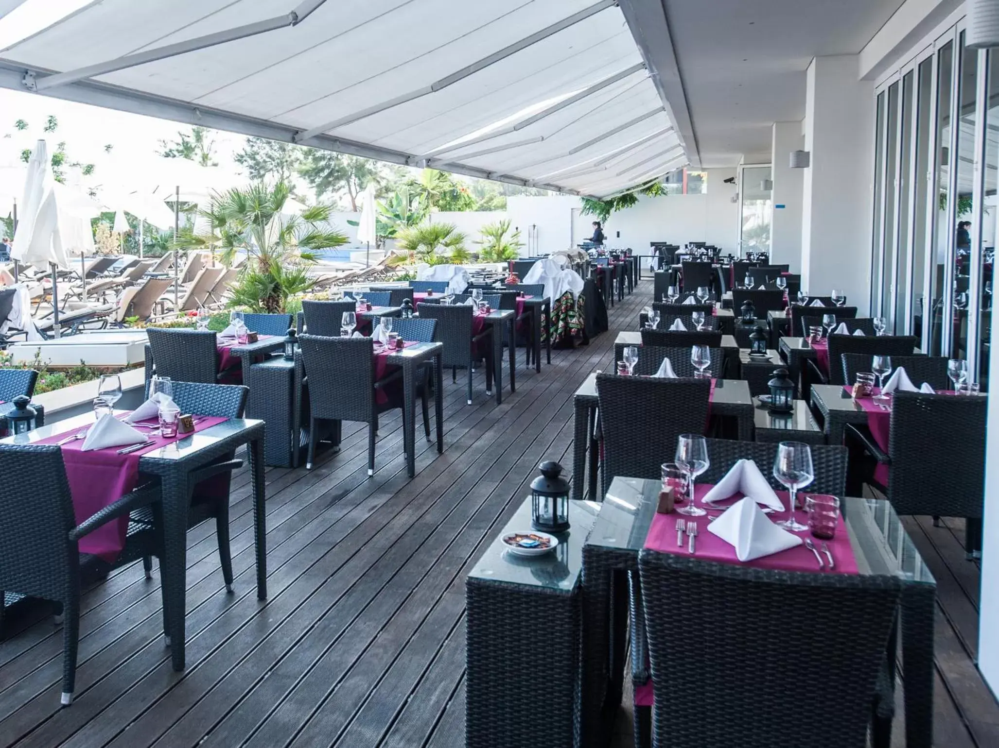 Restaurant/Places to Eat in Melia Madeira Mare