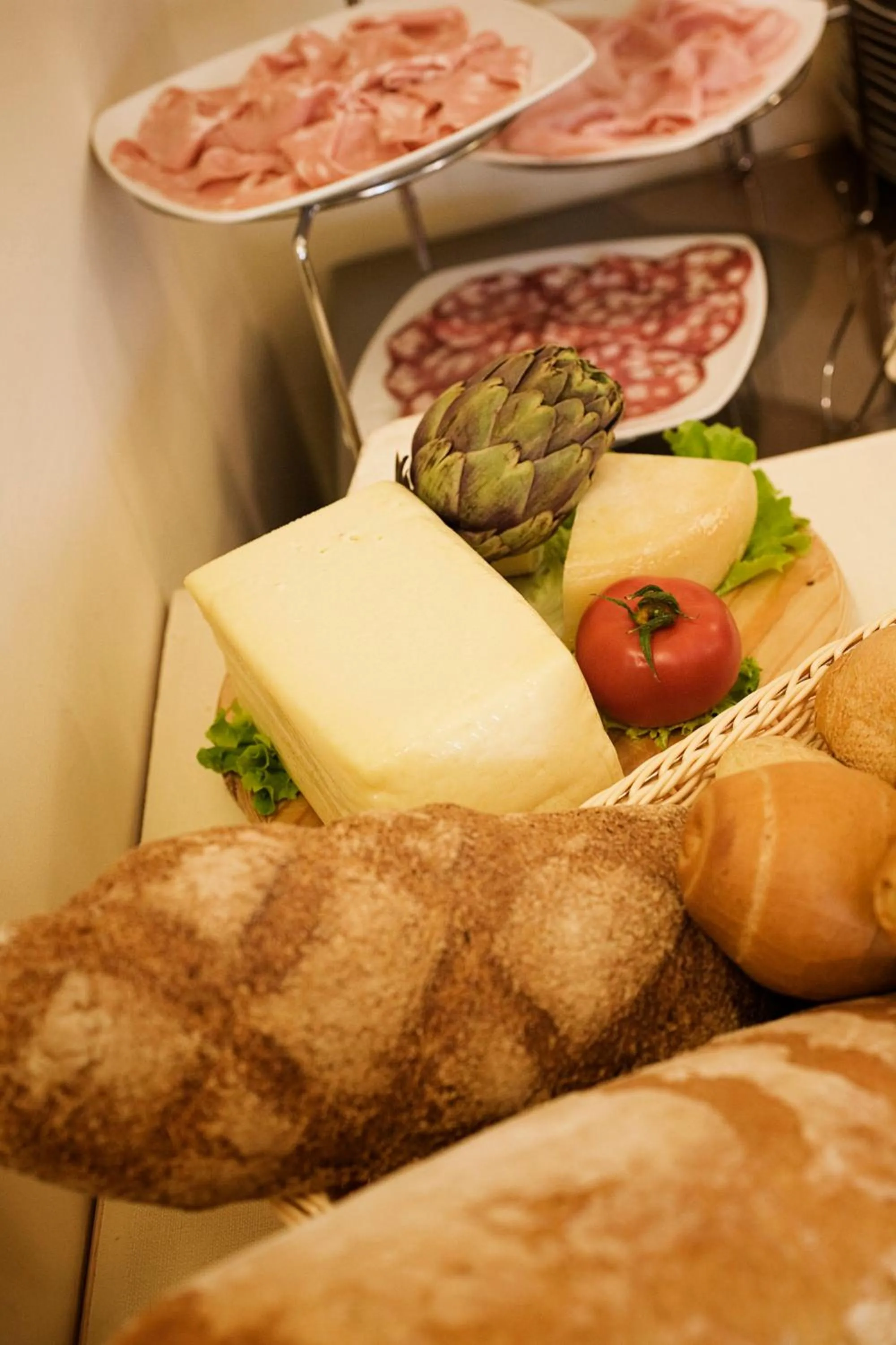 Food and drinks in Hotel Montebello