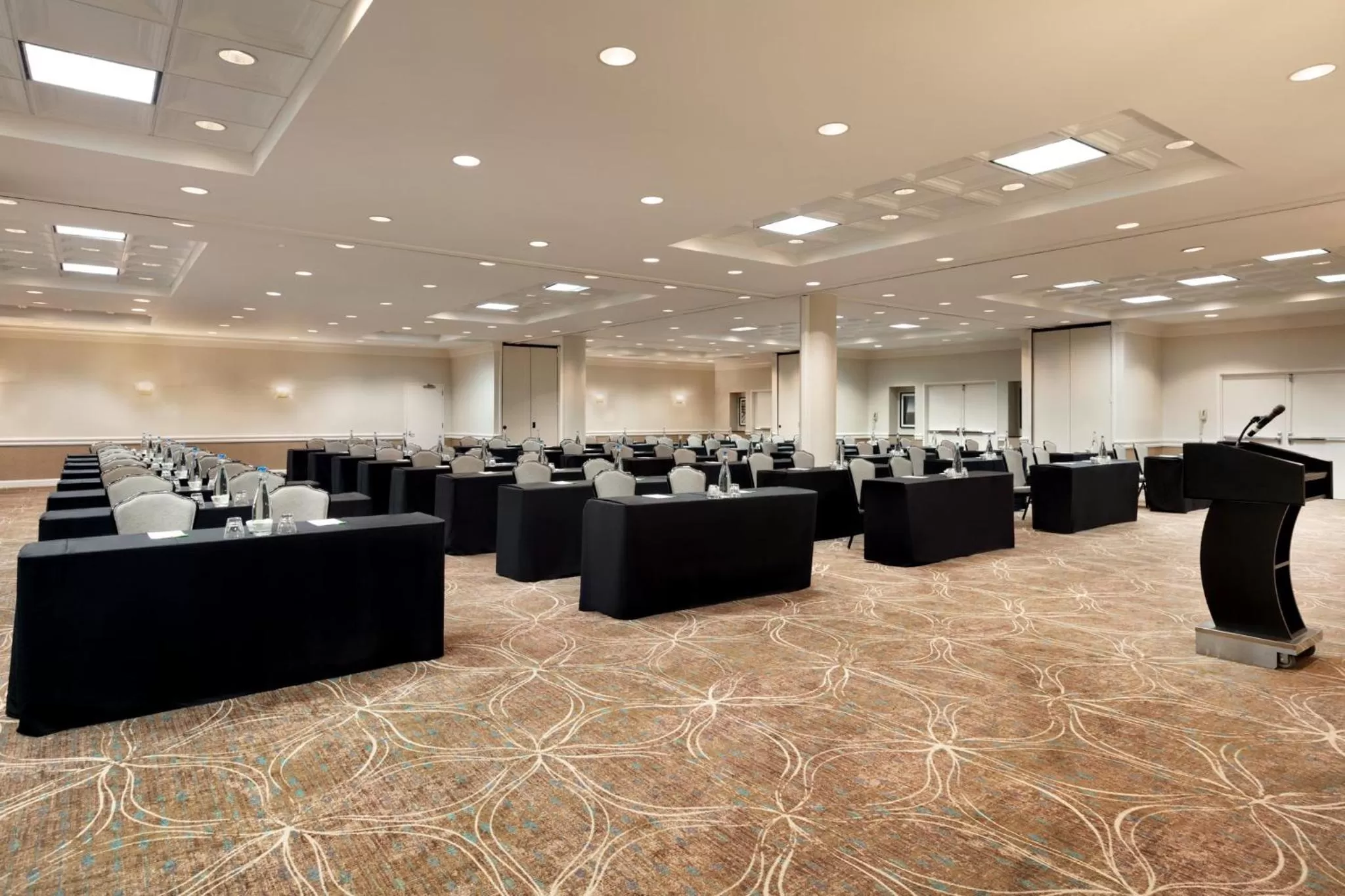 Meeting/conference room in Holiday Inn Washington-Dulles International Airport by IHG
