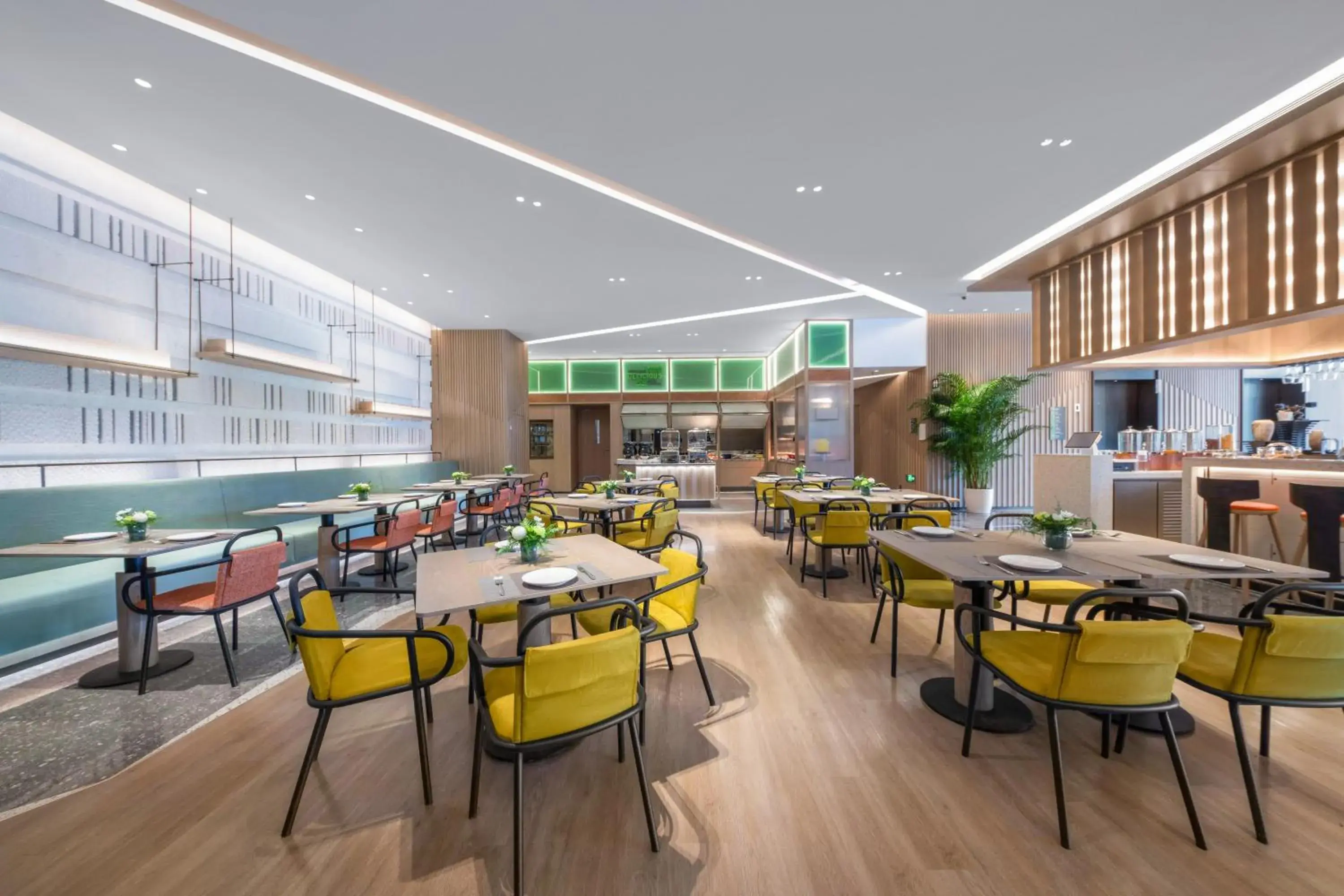 Restaurant/places to eat in EVEN Hotels Shenzhen Guangming Cloud Park by IHG Restaurant/places to eat in EVEN Hotels Shenzhen Guangming Cloud Park by IHG