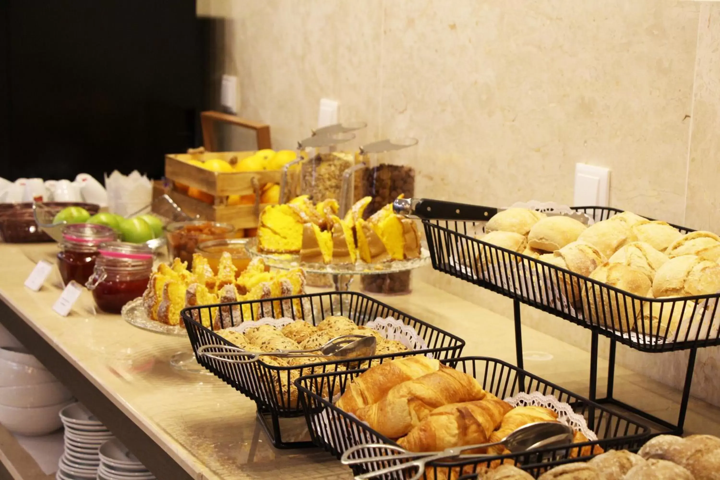 Buffet breakfast, Food in America Diamonds Hotel & Sushi Bar