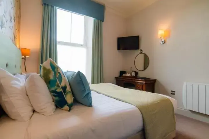 Bed in Mullion Cove Hotel & Spa