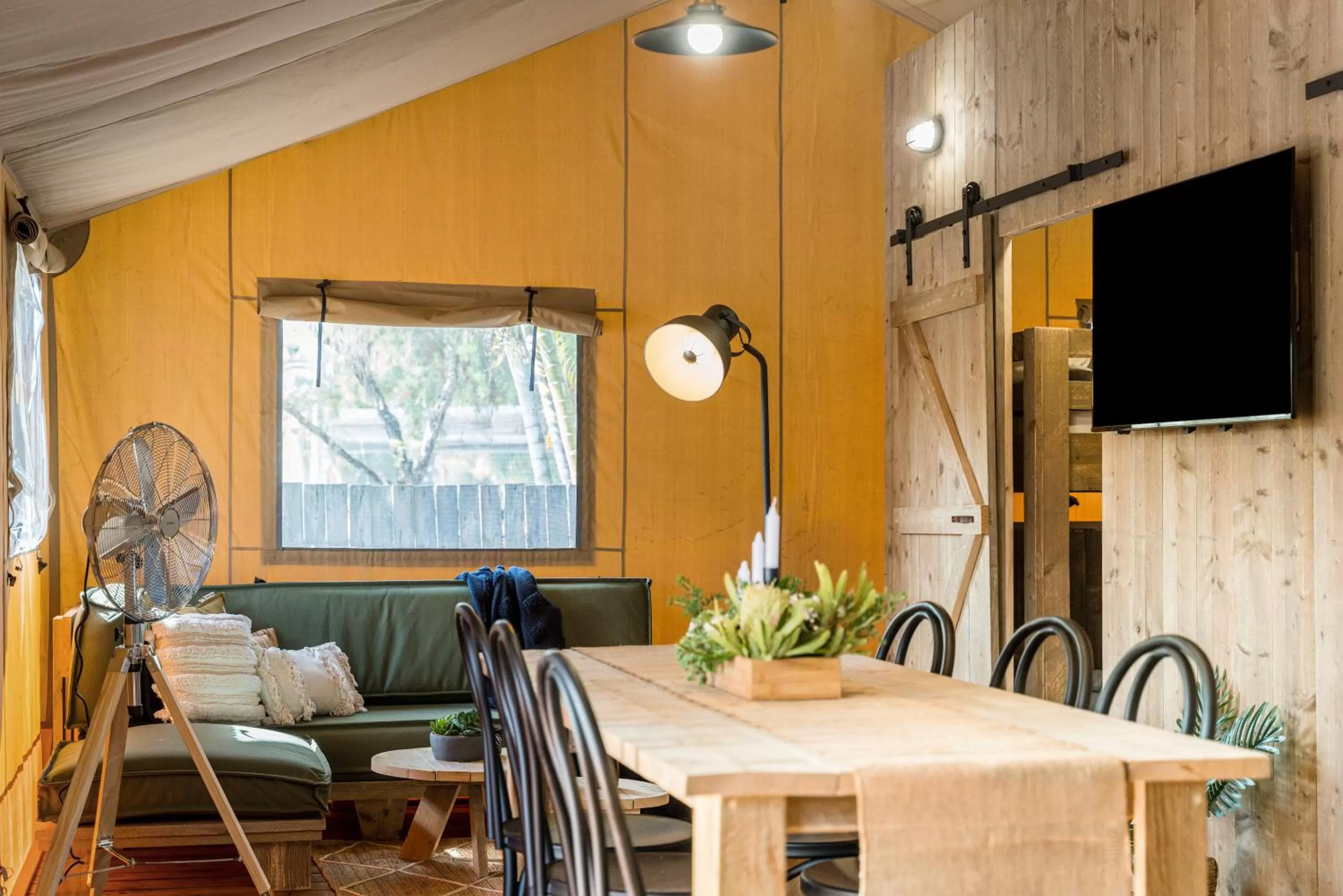 Communal lounge/ TV room in Ballina Beach Nature Resort