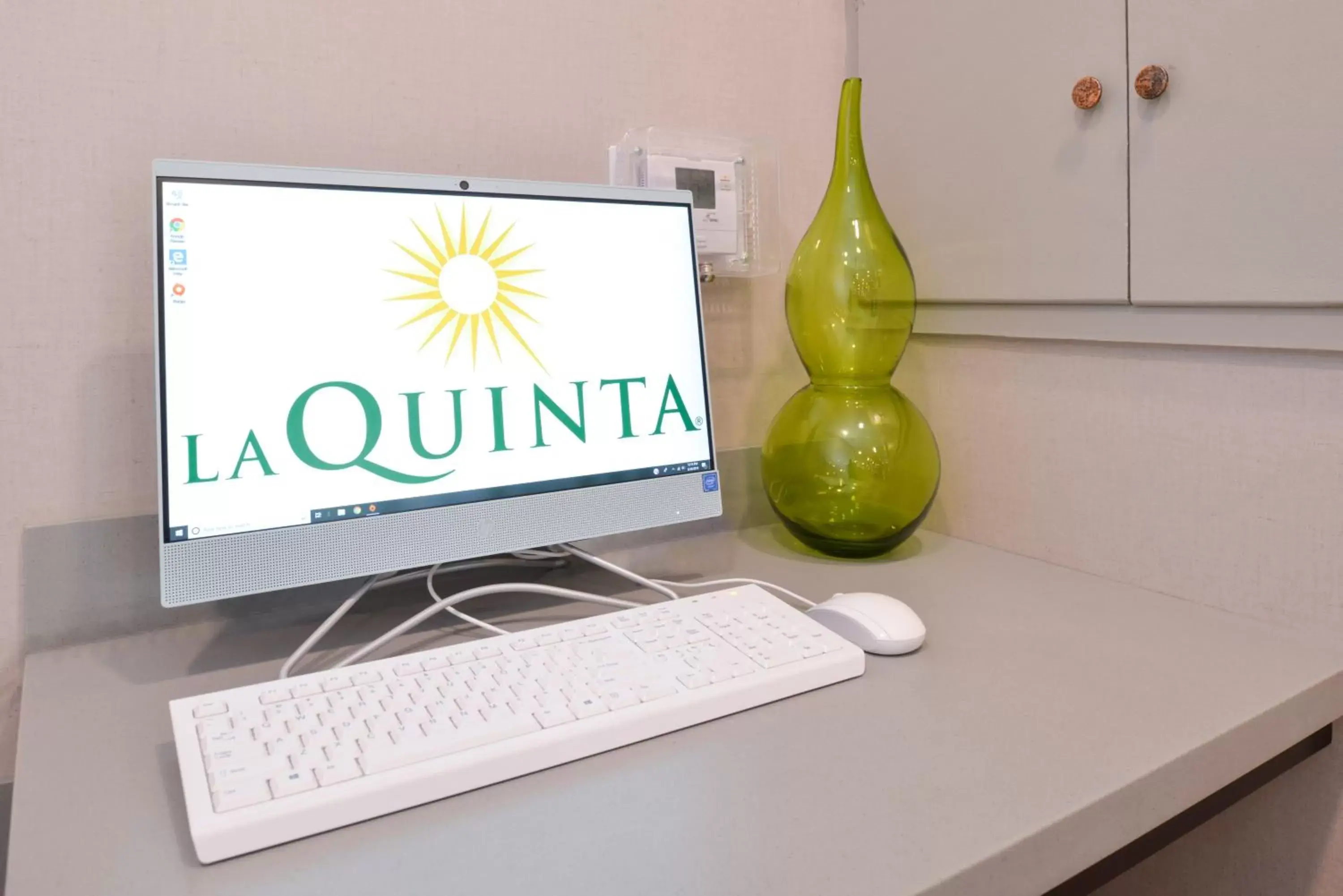 Business facilities in La Quinta by Wyndham Indianapolis South