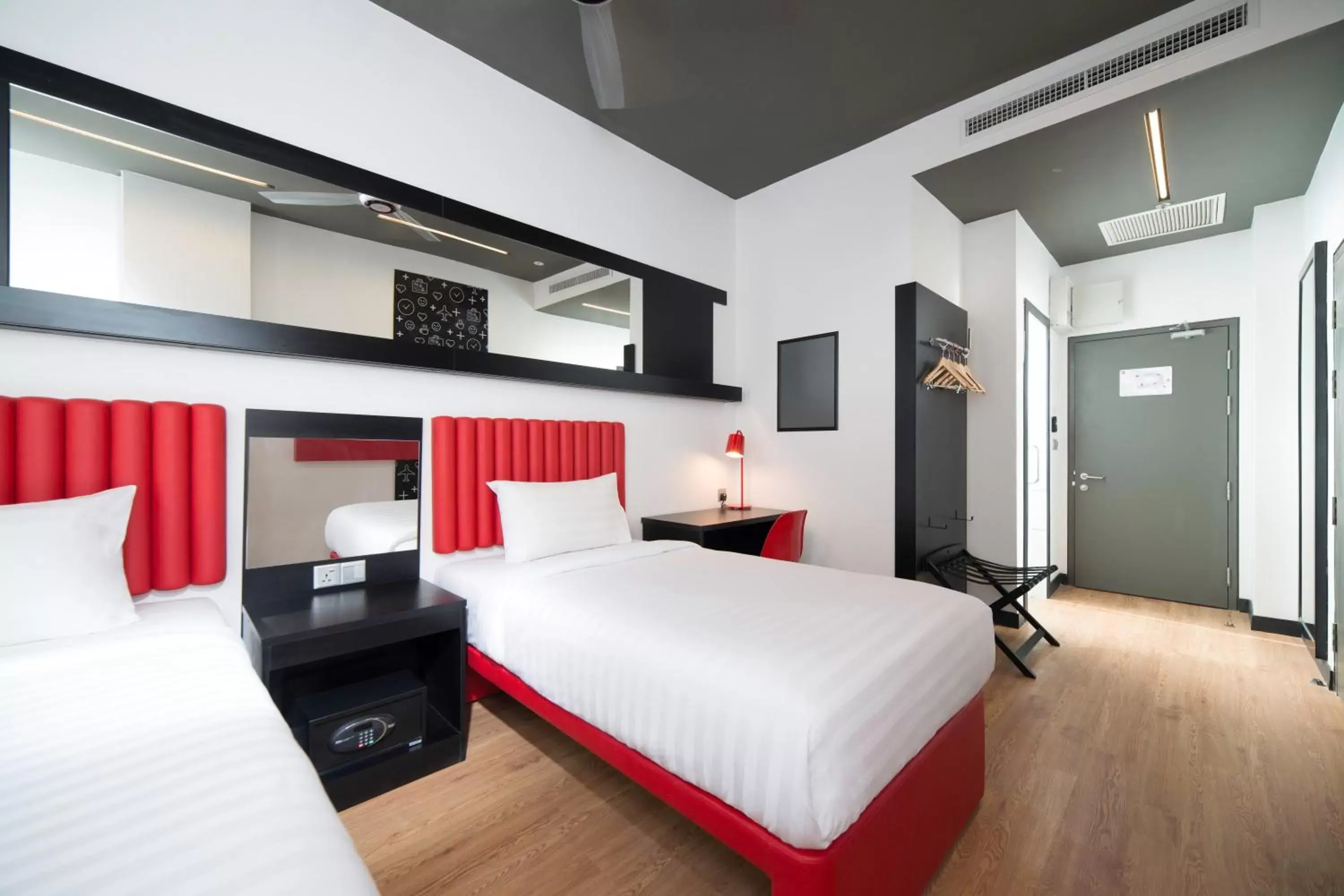 Bed in Tune Hotel KLIA-KLIA2, Airport Transit Hotel