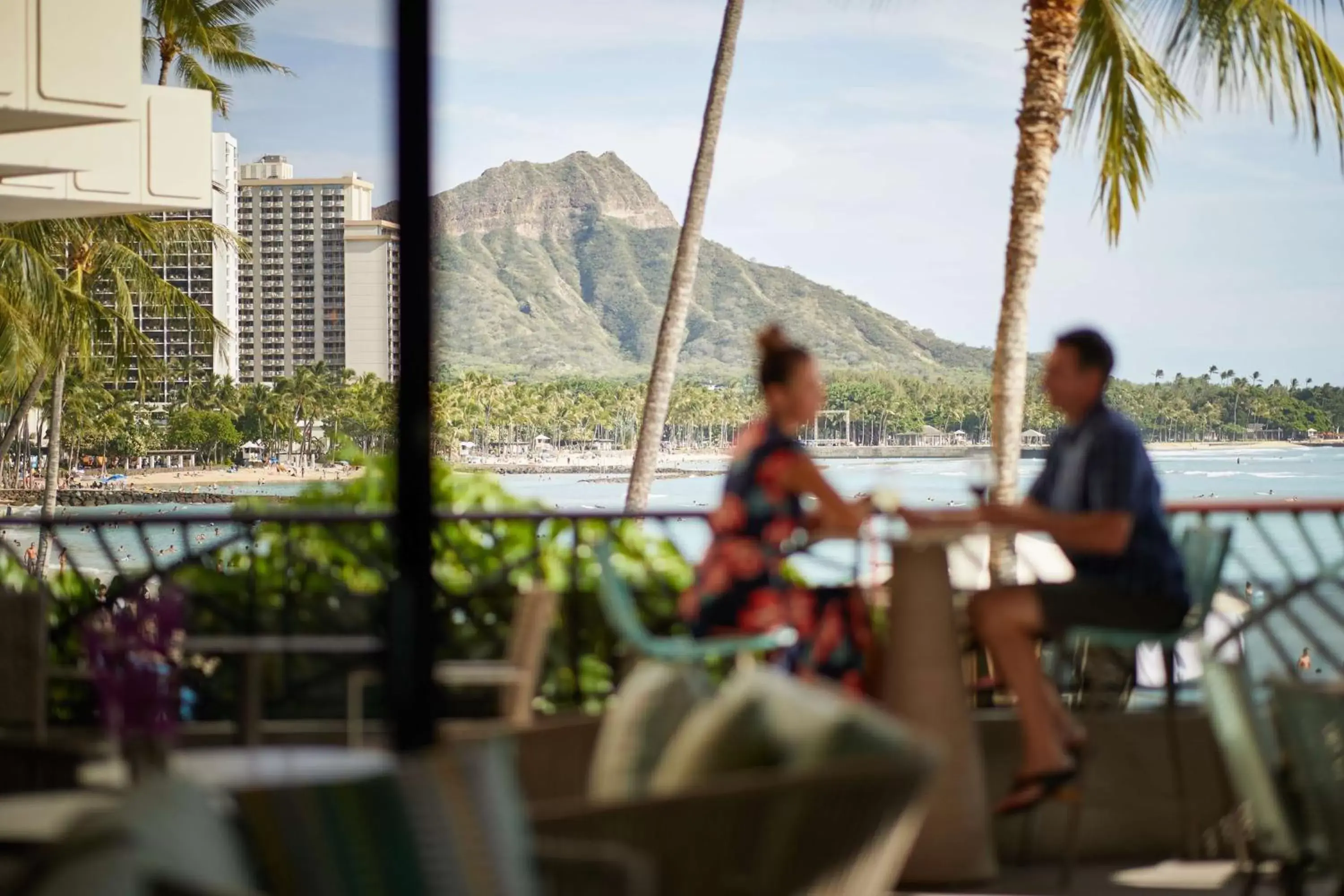 Lounge or bar in OUTRIGGER Waikiki Beach Resort