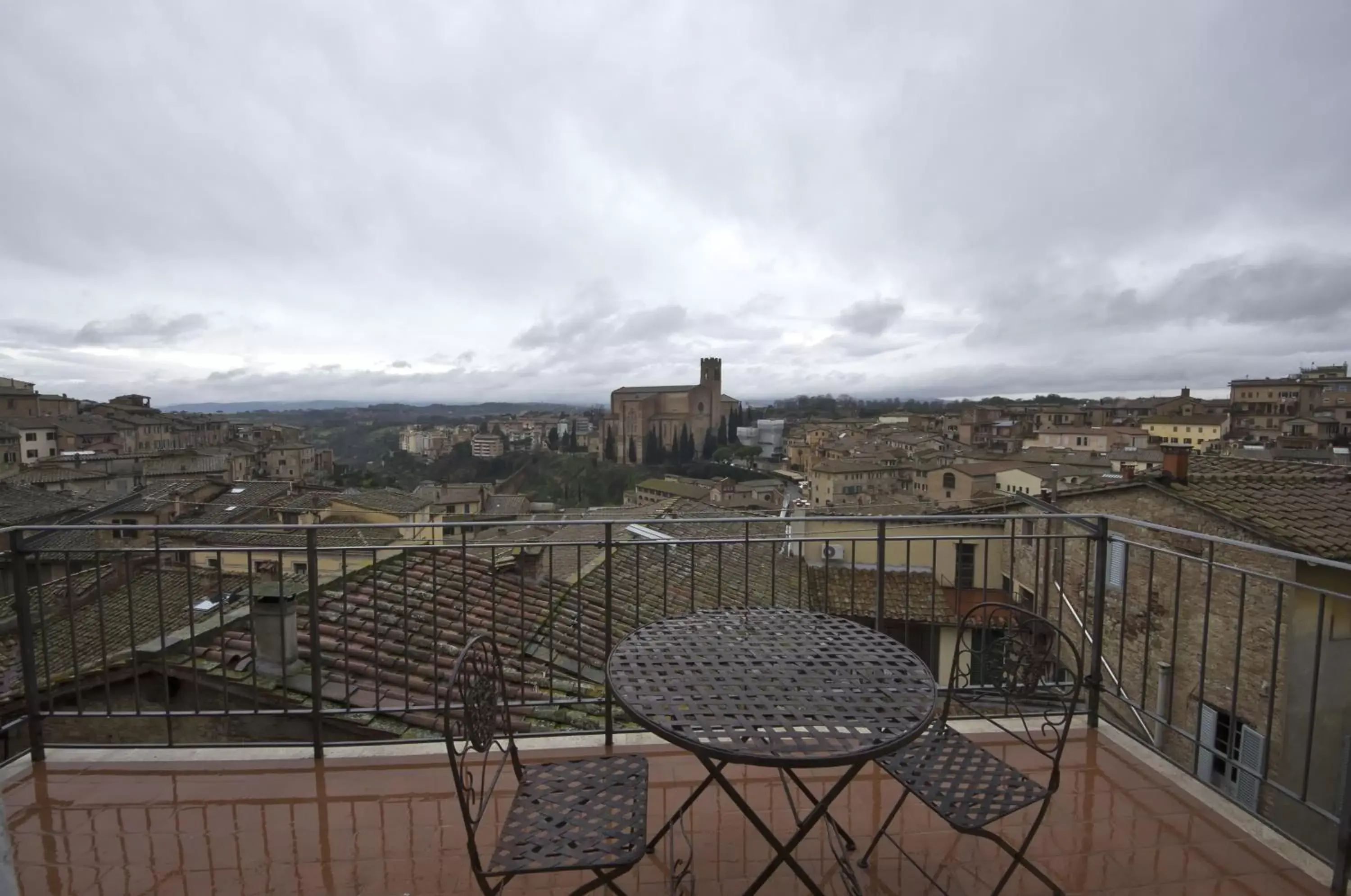 Facade/entrance in I Terzi Di Siena - Rooms Only