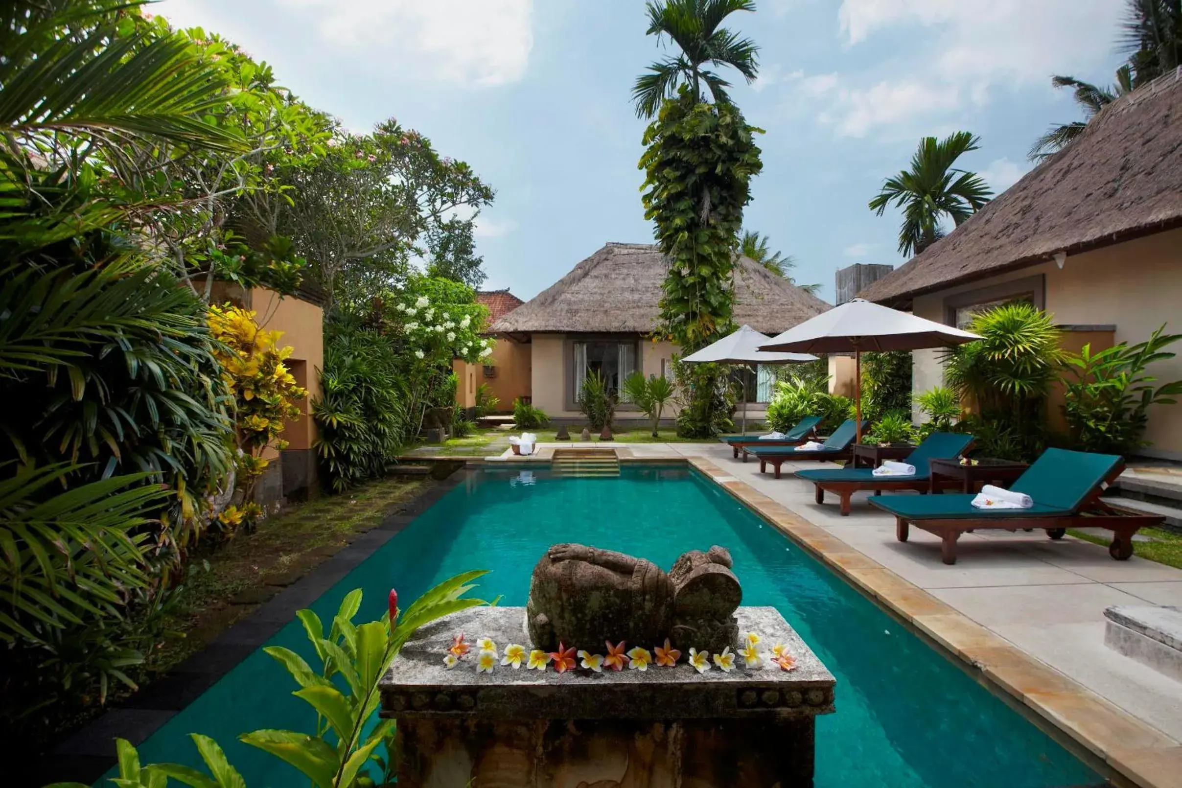 Swimming Pool in The Sungu Resort & Spa