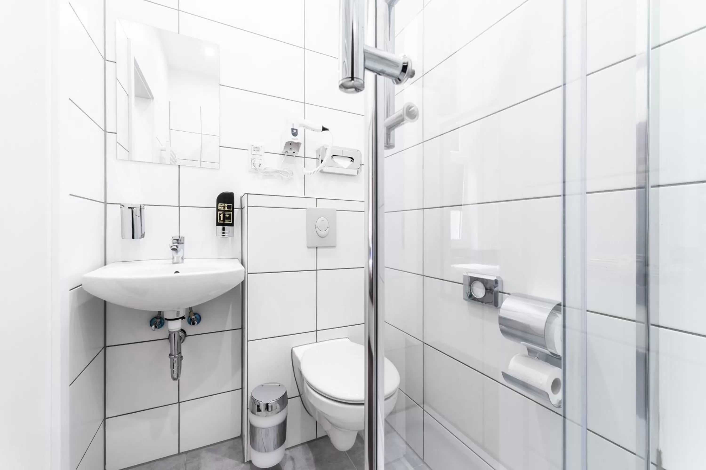 Toilet in Upper Room Hotel Kurfürstendamm