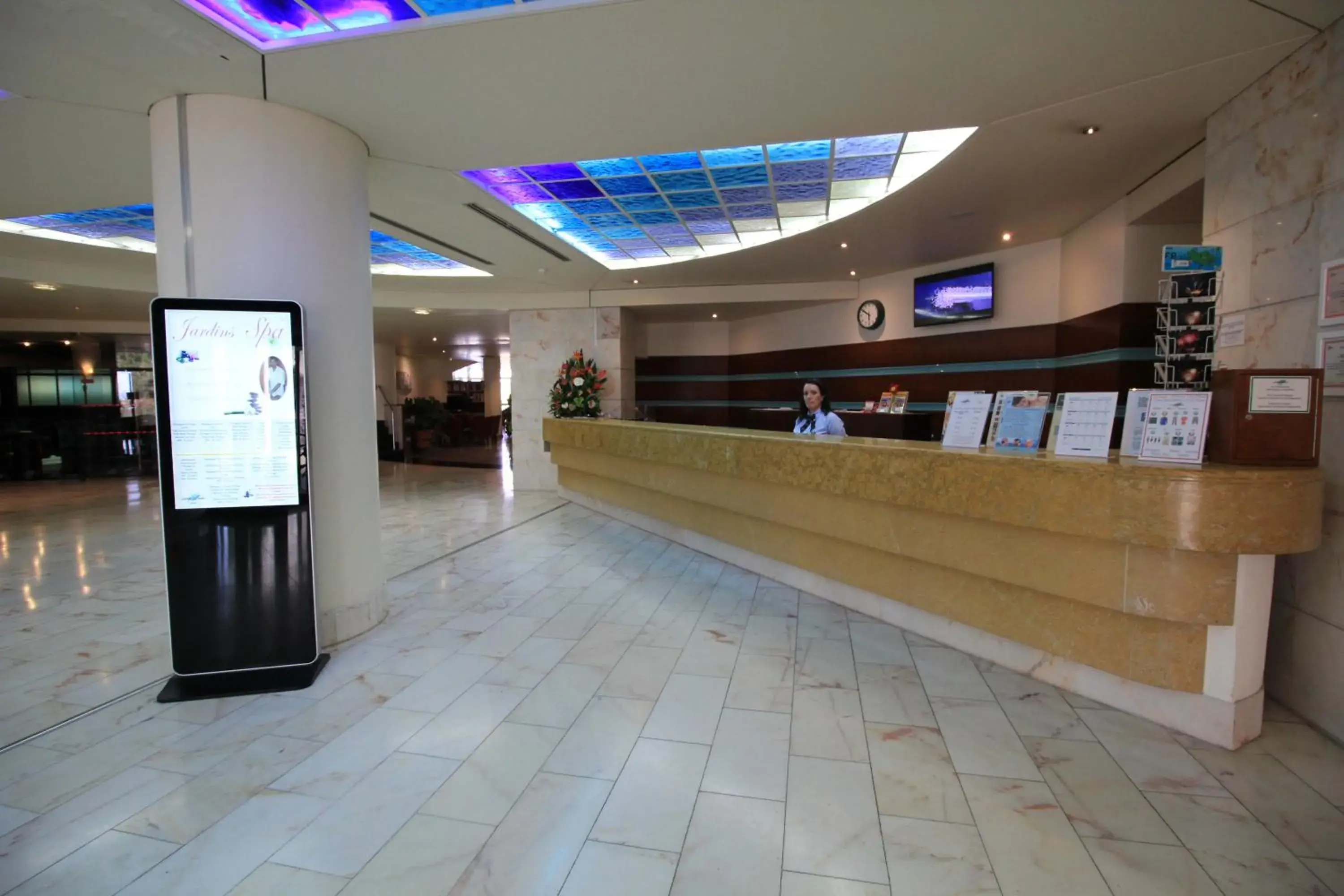 Lobby or reception in Suite Hotel Jardins Da Ajuda Lobby or reception in Suite Hotel Jardins Da Ajuda