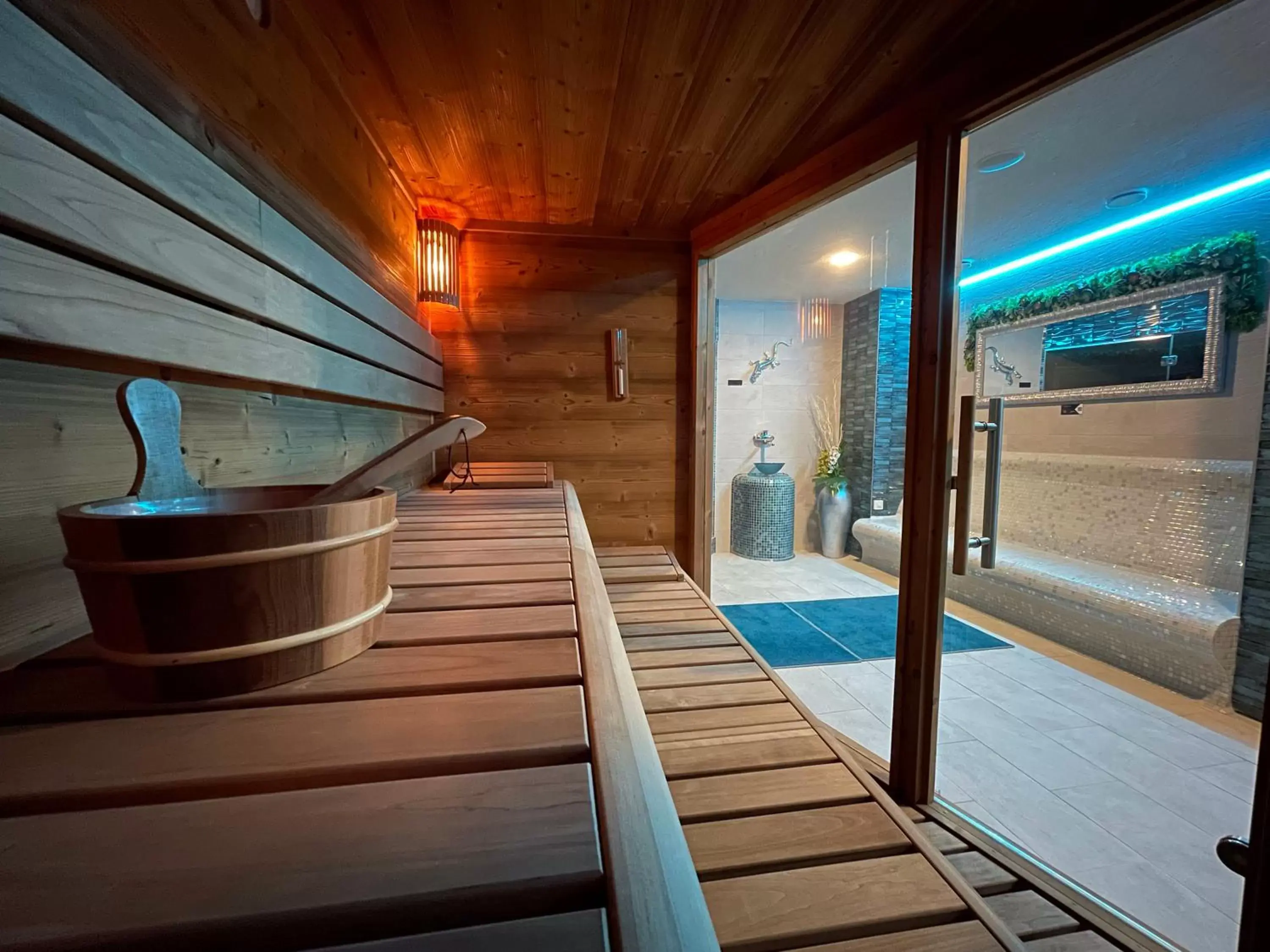 Sauna, Swimming Pool in Smart Hotel Budapest