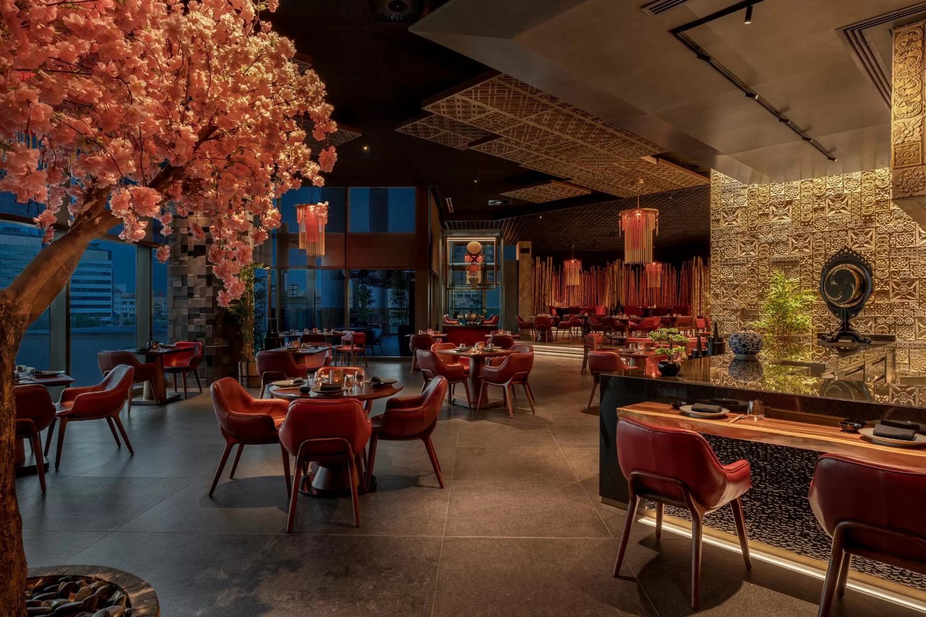 Restaurant/places to eat in Sofitel Dubai The Obelisk