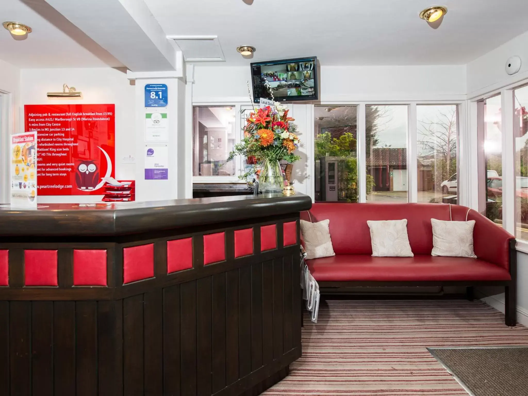 Lobby or reception in Peartree Lodge Waterside Lobby or reception in Peartree Lodge Waterside