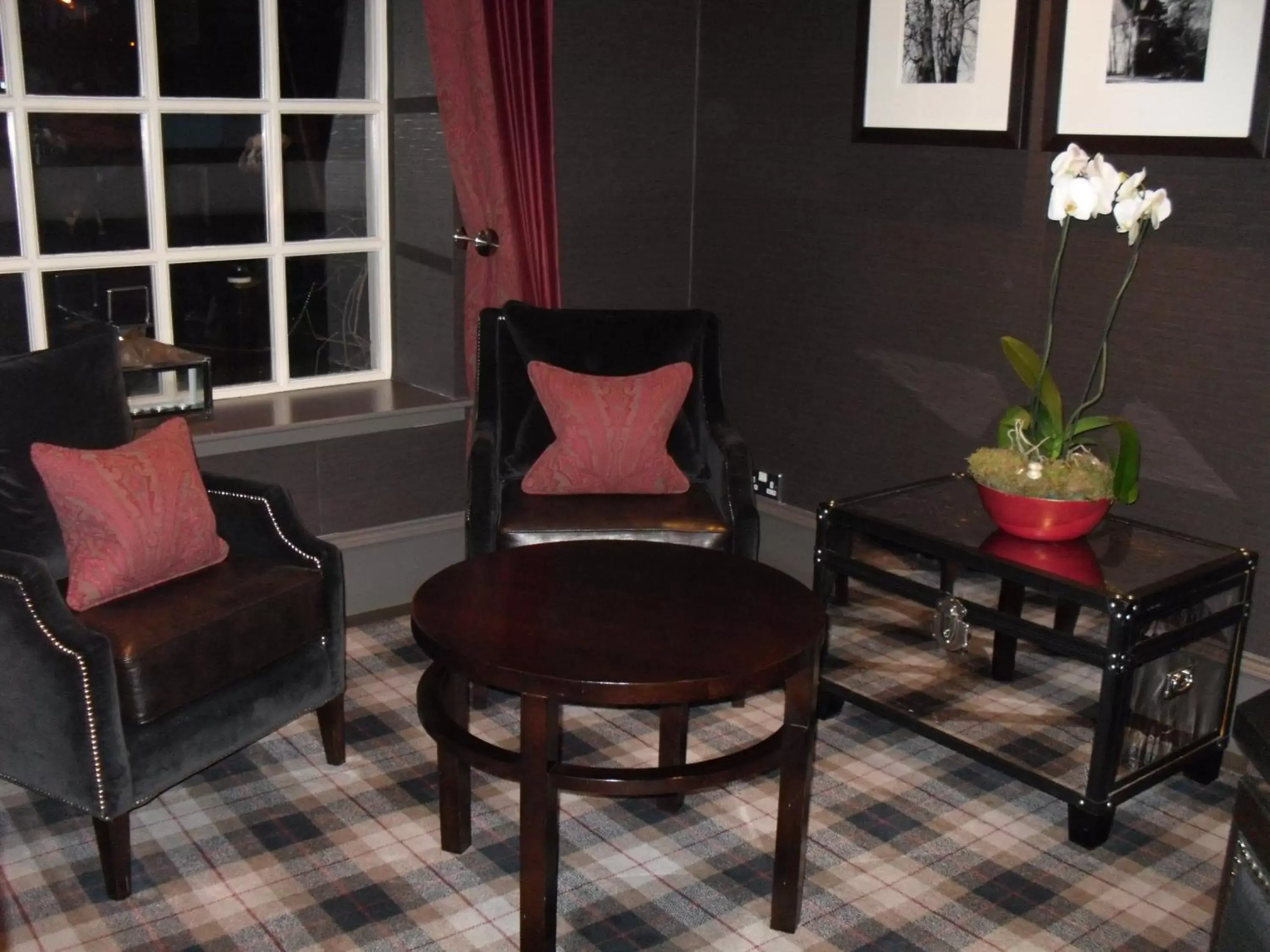 Lounge or bar, Seating Area in Best Western Eglinton Arms Hotel