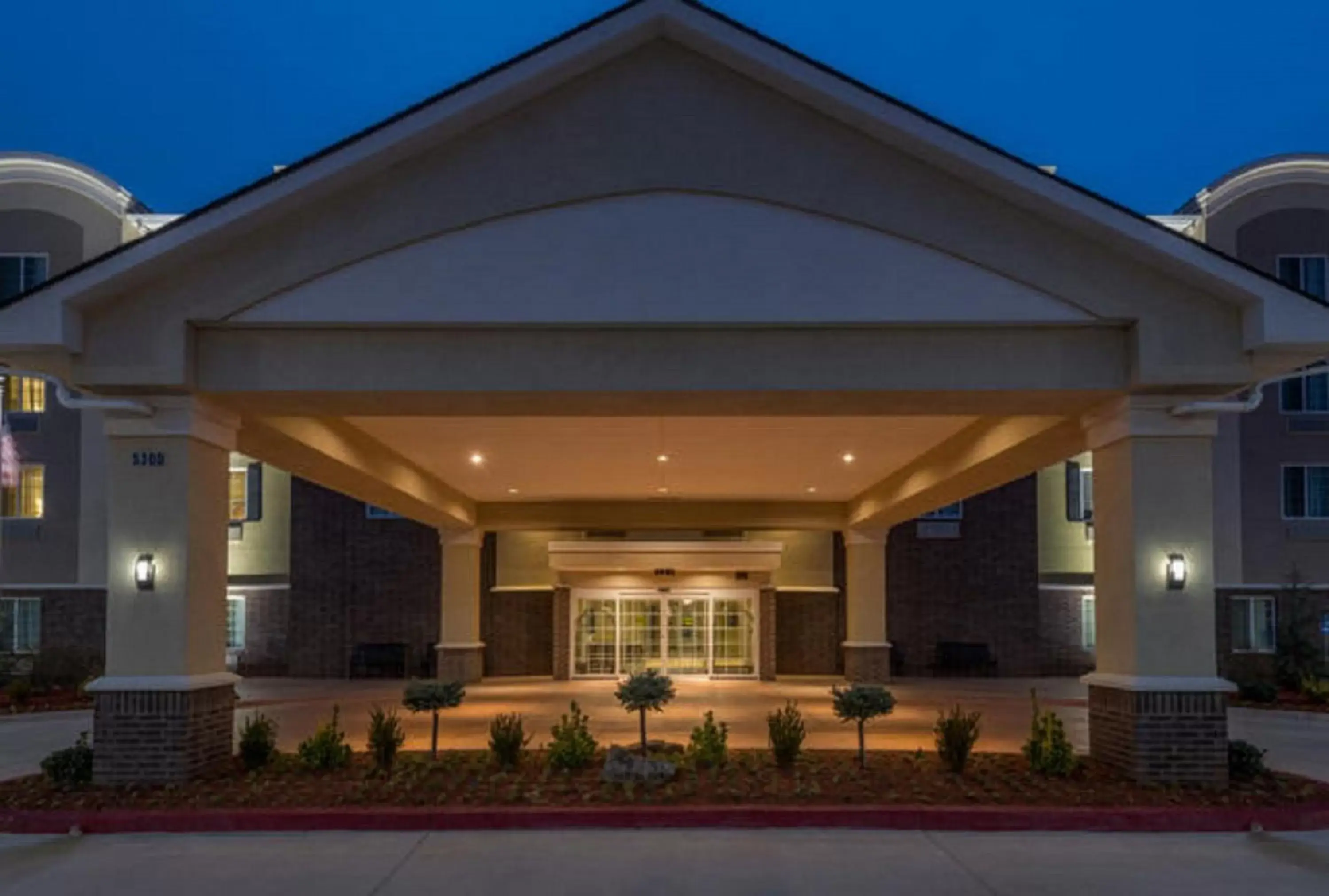 Property Building in Candlewood Suites Del City, an IHG Hotel