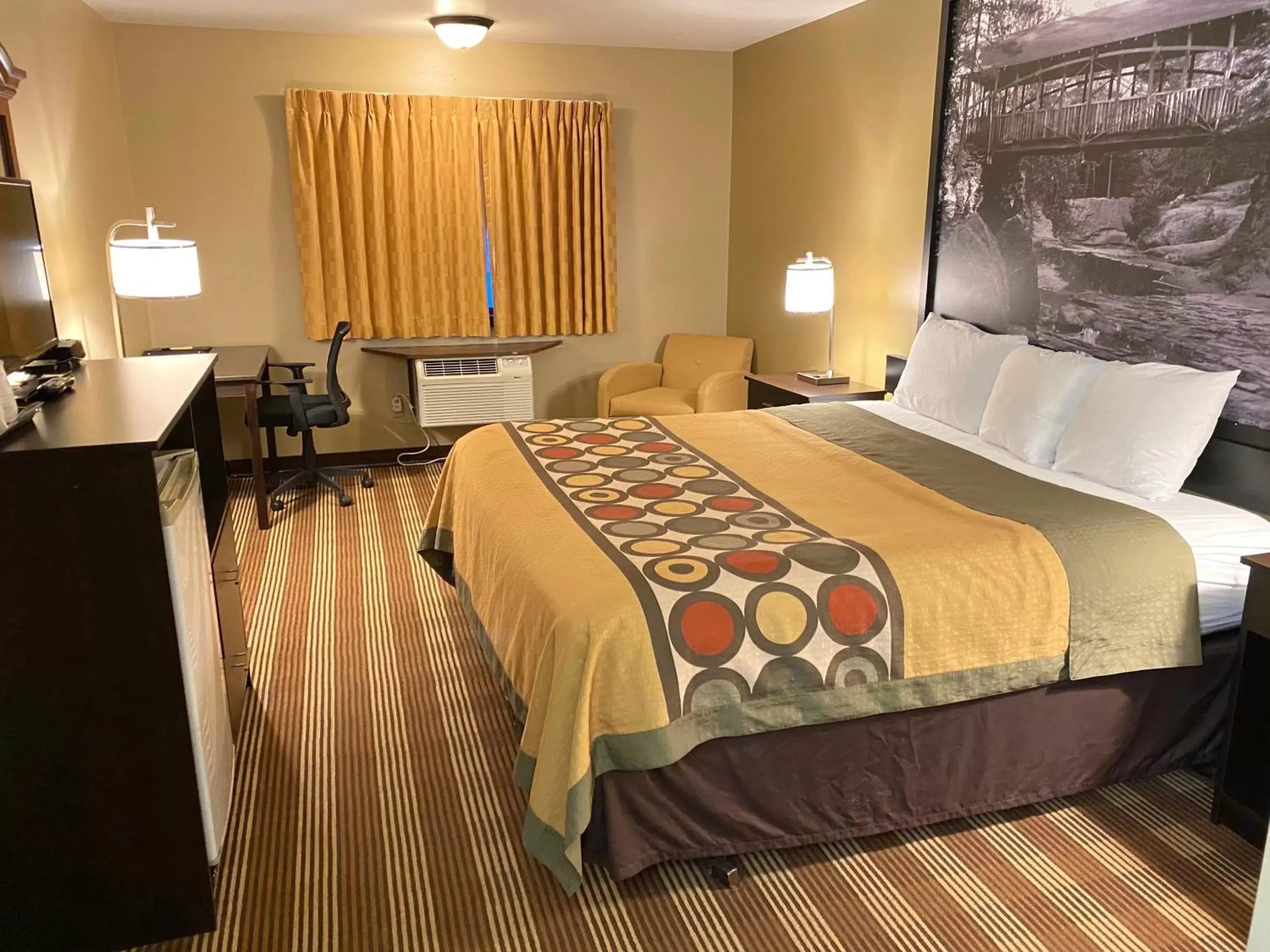 Bed in Super 8 by Wyndham Eau Claire WI