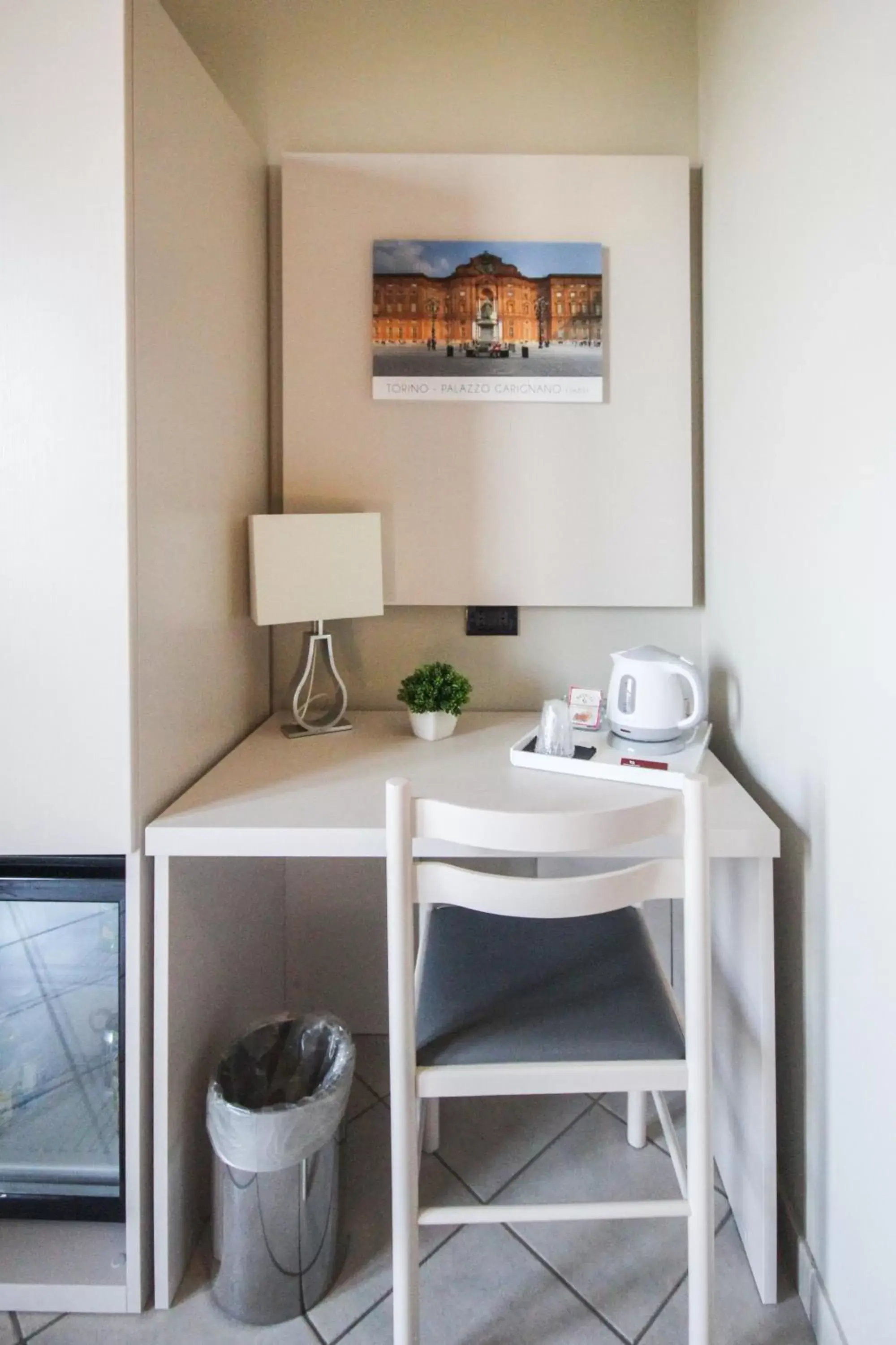 Kitchen/Kitchenette in Green Class Hotel Candiolo