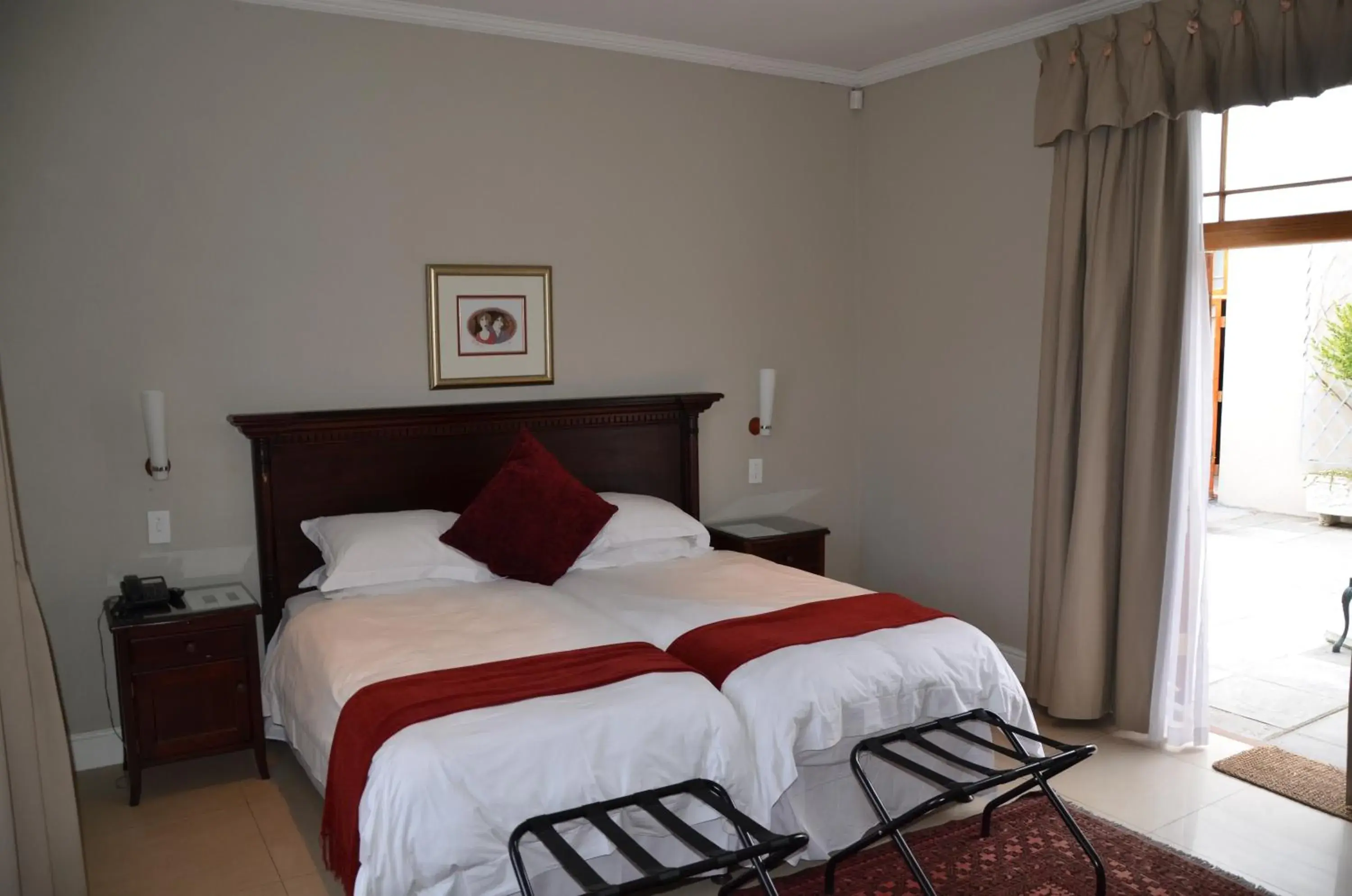 Luxury Room - single occupancy in Lemoenkloof Guesthouse
