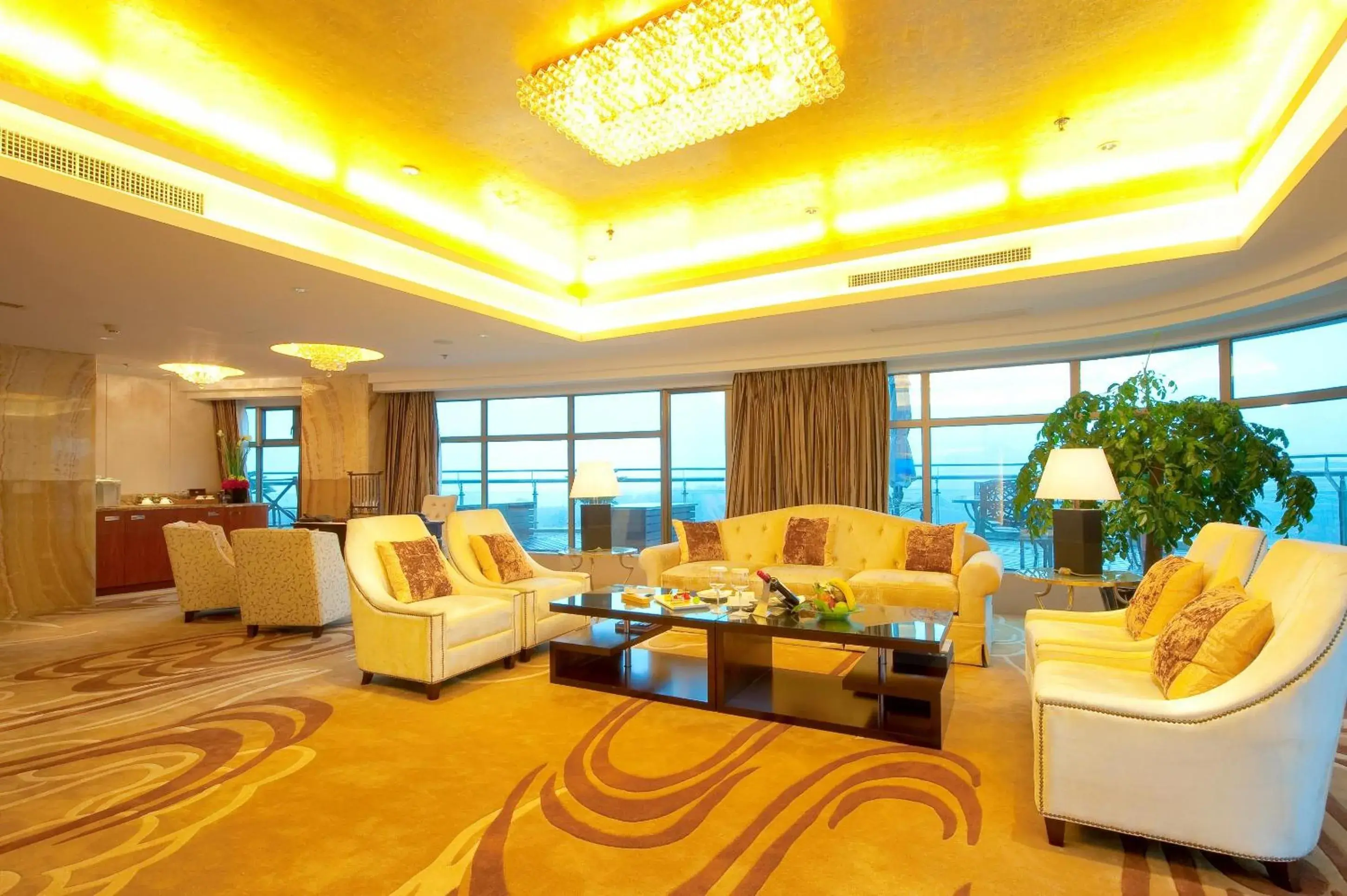 Lounge or bar, Seating Area in Wyndham Grand Plaza Royale Hangzhou