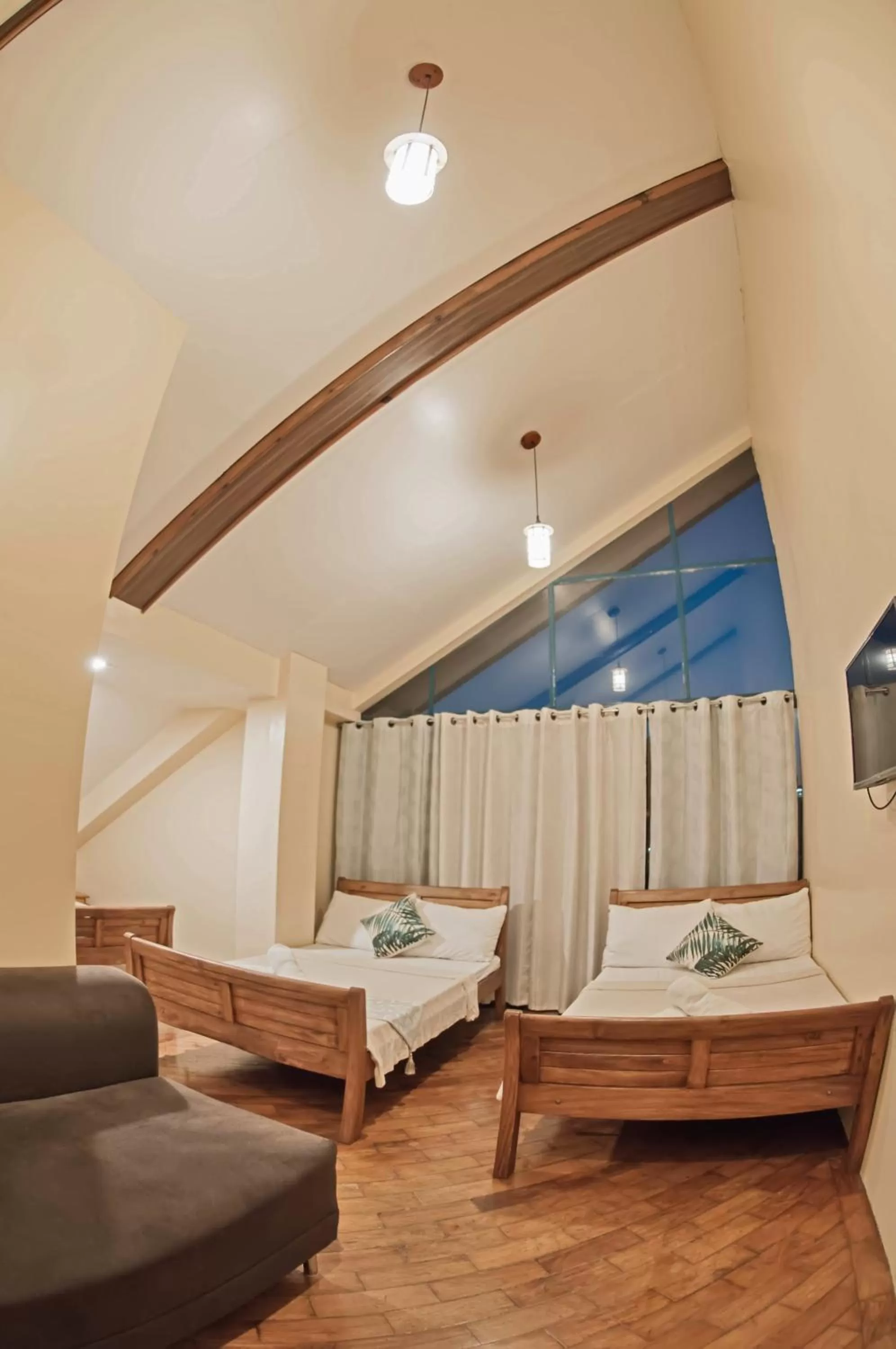 Bed in The Half House by Elmar Cabin