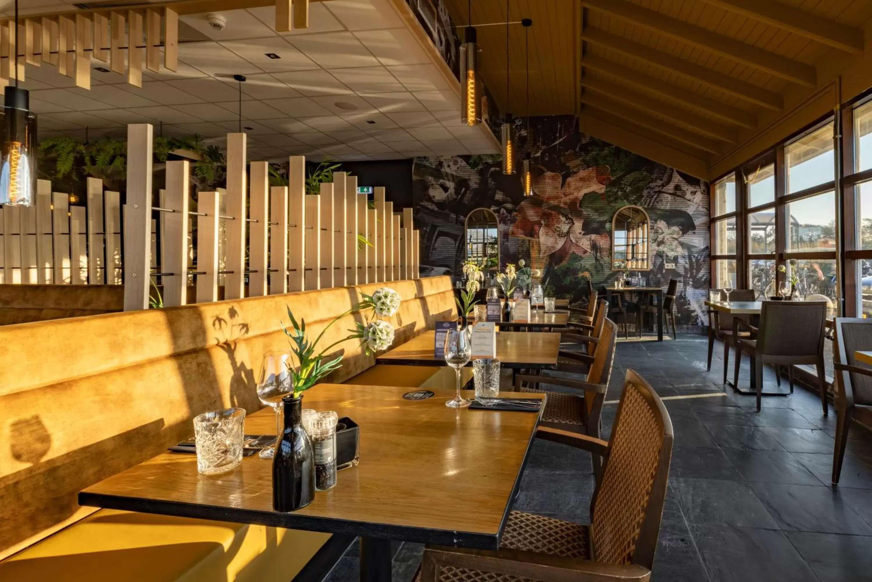 Restaurant/places to eat in Fletcher Badhotel Callantsoog Restaurant/places to eat in Fletcher Badhotel Callantsoog