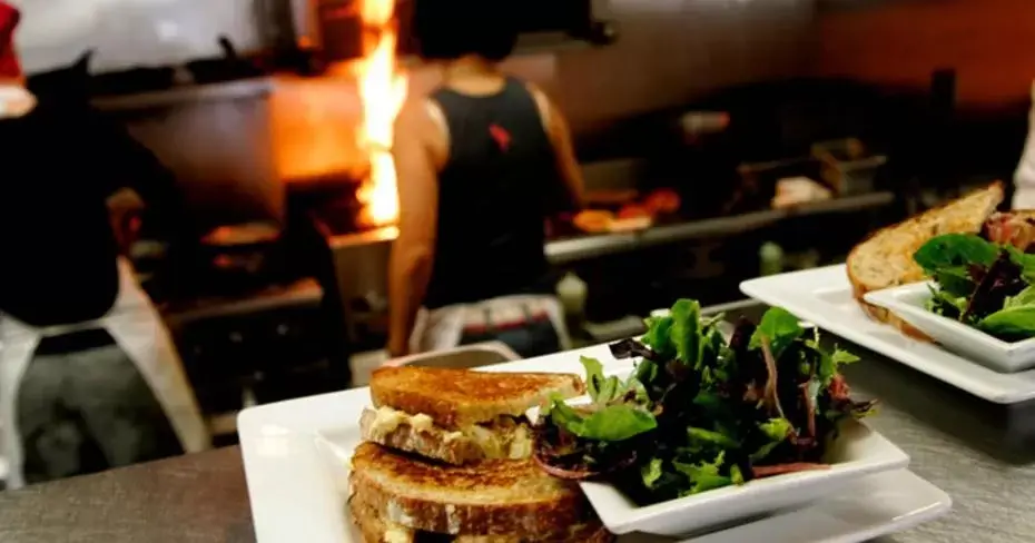 Restaurant/places to eat in Alcazar Palm Springs Restaurant/places to eat in Alcazar Palm Springs