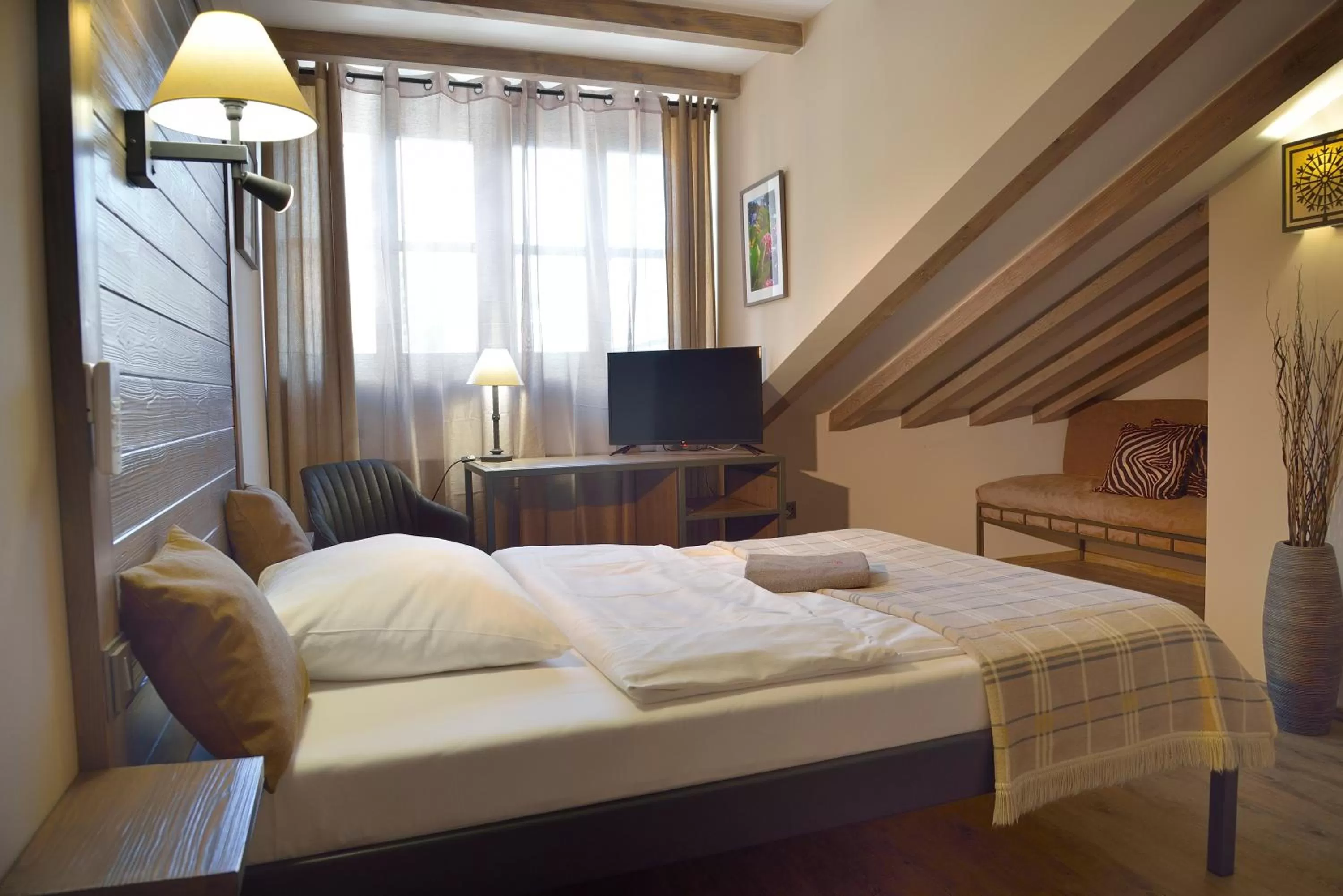 Bed in Hotel Via Ironia