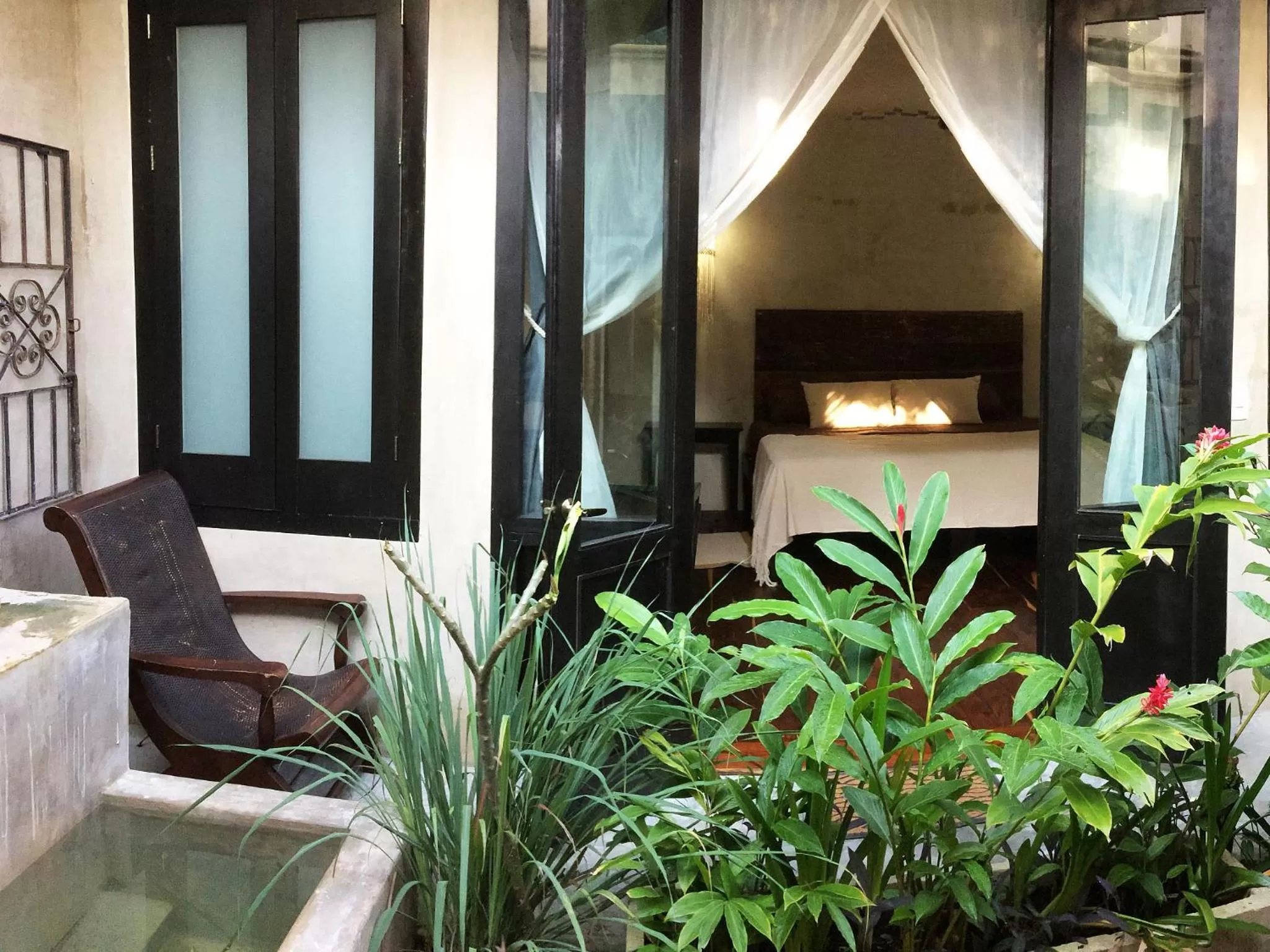 La Flor Casa Boutique