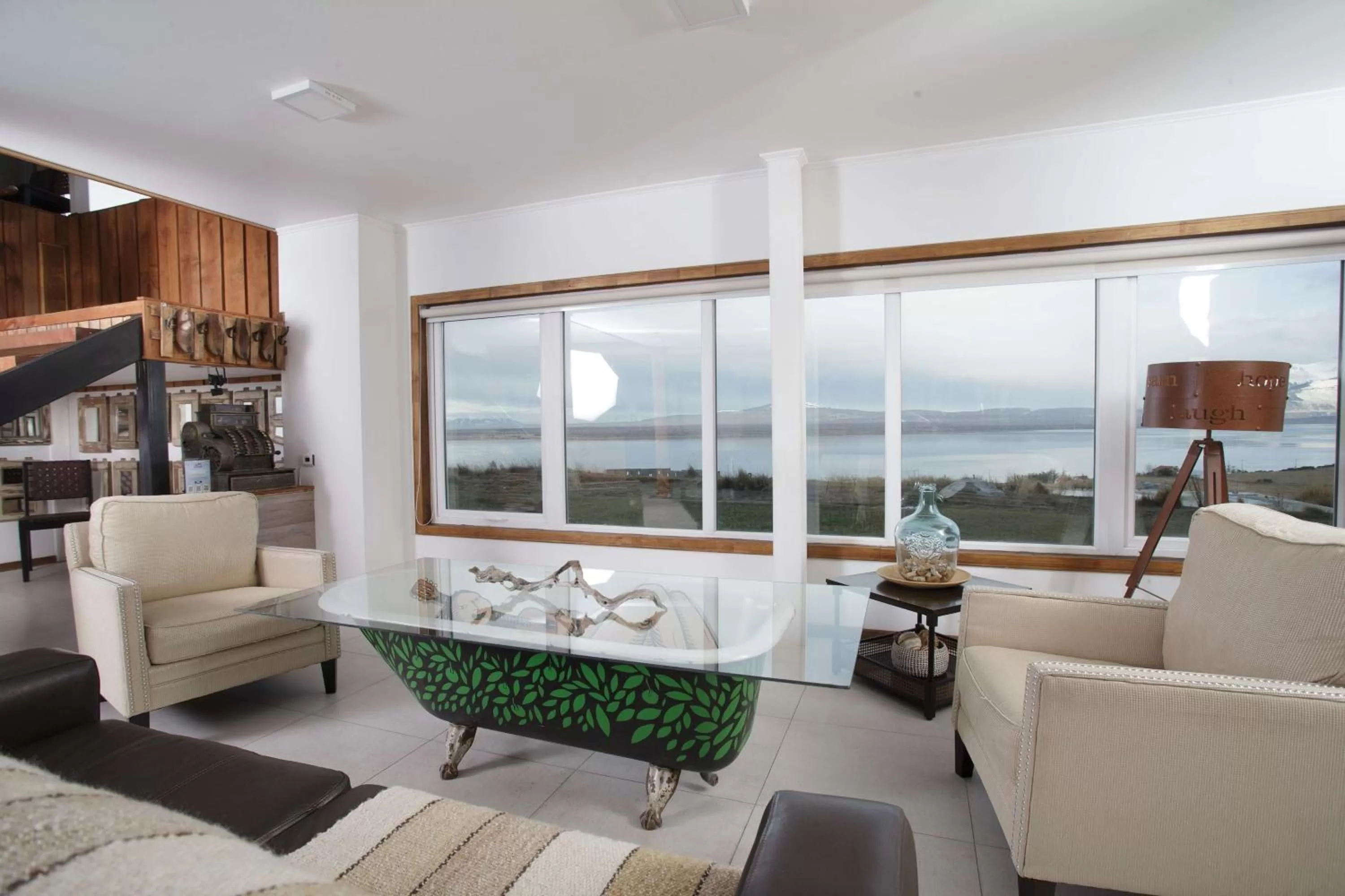 Lobby or reception in Best Western Patagonia