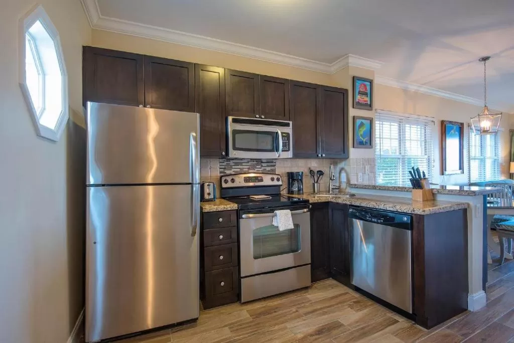Kitchen or kitchenette in Hawks Cay Resort
