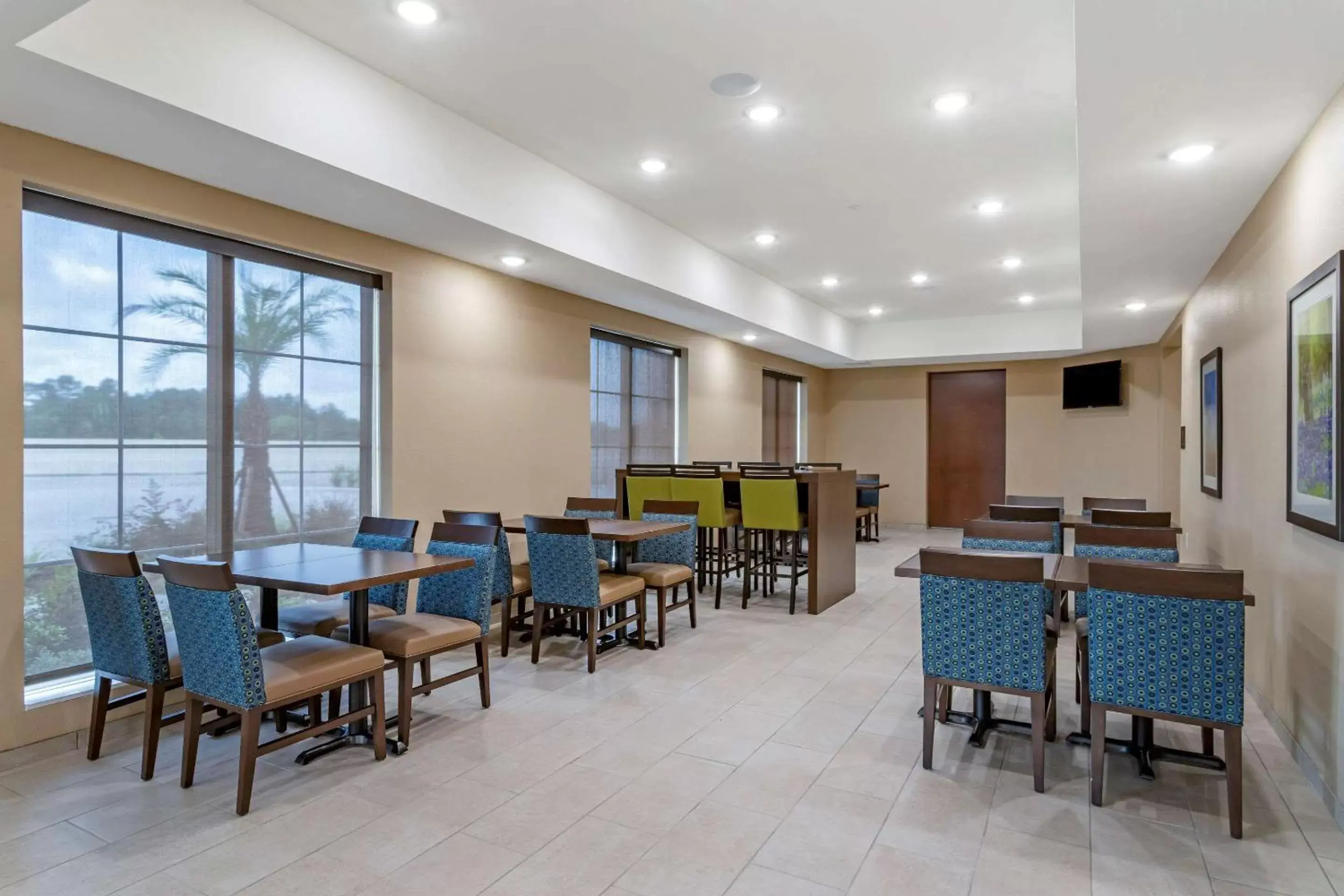 Restaurant/places to eat in Comfort Inn & Suites Waller Restaurant/places to eat in Comfort Inn & Suites Waller