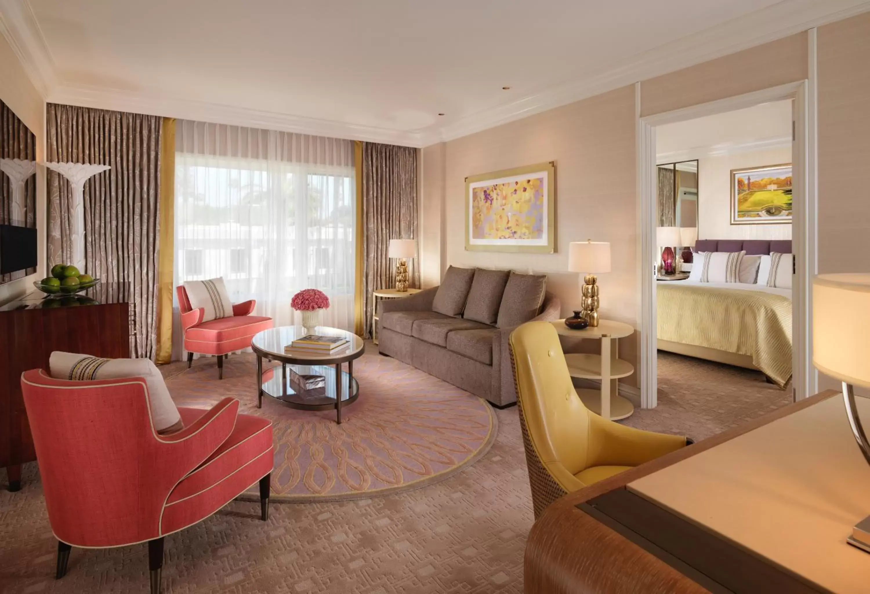 Junior Beverly Hills Suite in The Beverly Hills Hotel - Dorchester Collection