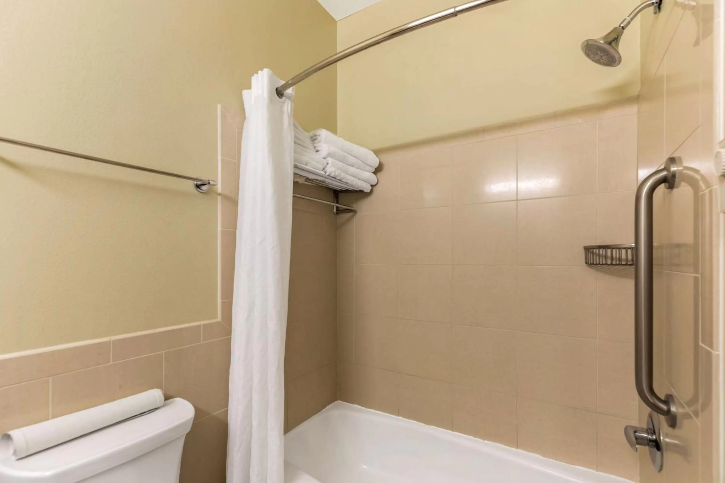 Shower in Best Western Pioneer