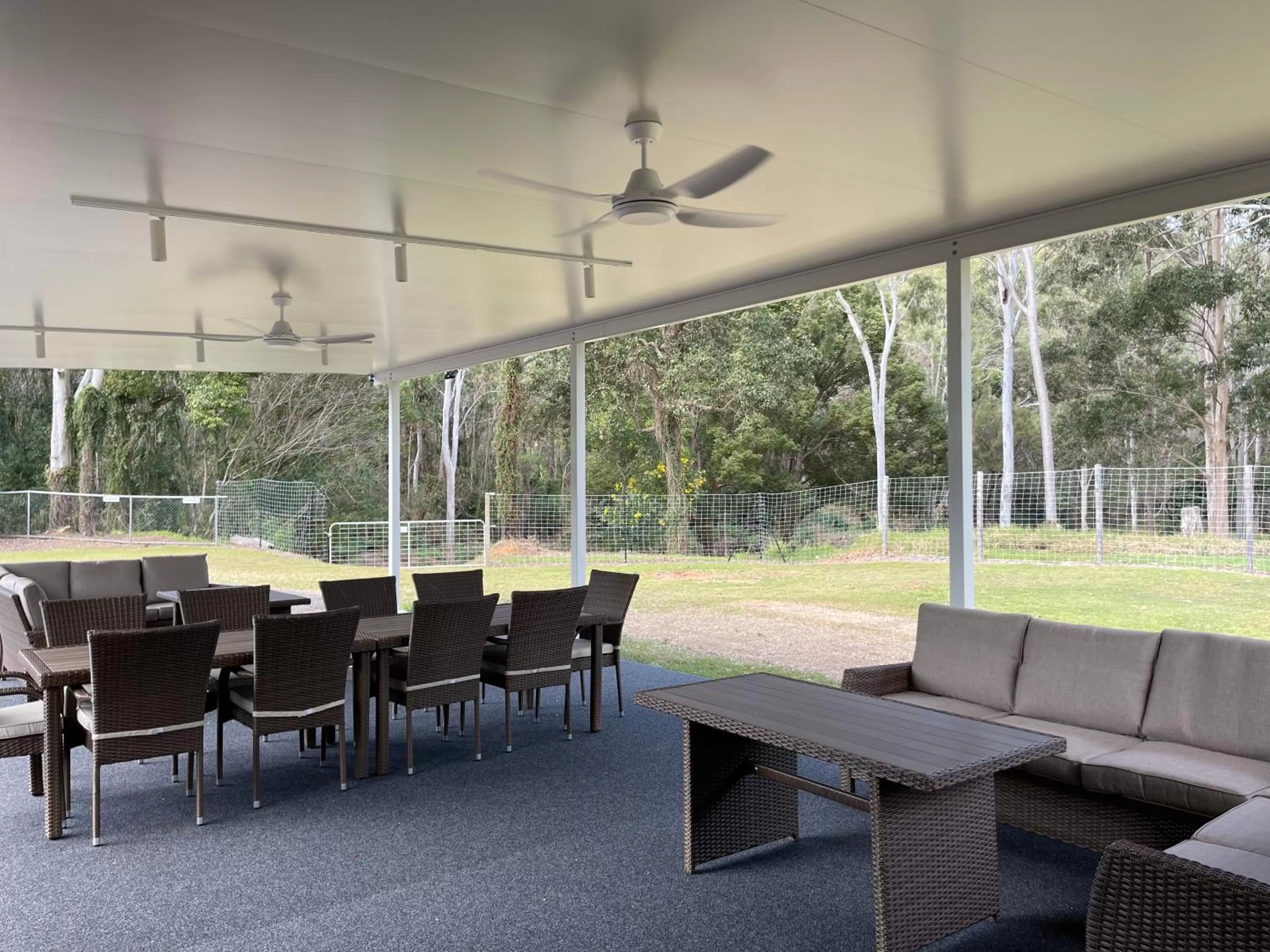 Restaurant/Places to Eat in Esk Mountain View Lodge