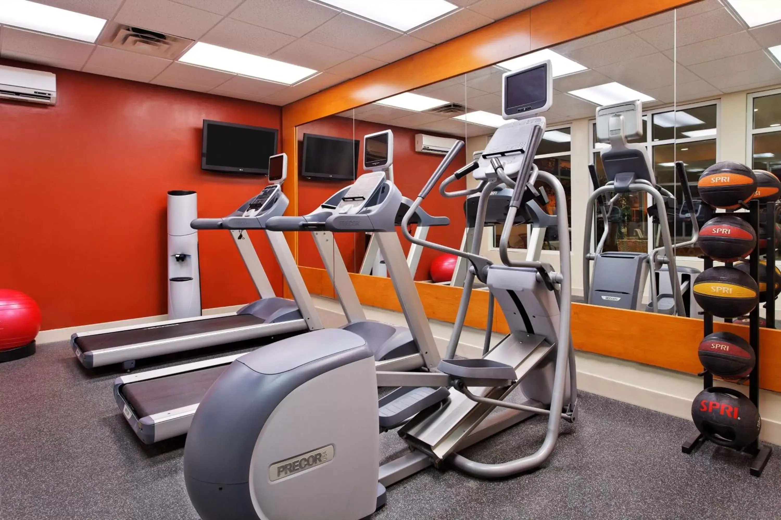 Fitness centre/facilities, Fitness Center/Facilities in Homewood Suites by Hilton Richmond - Airport