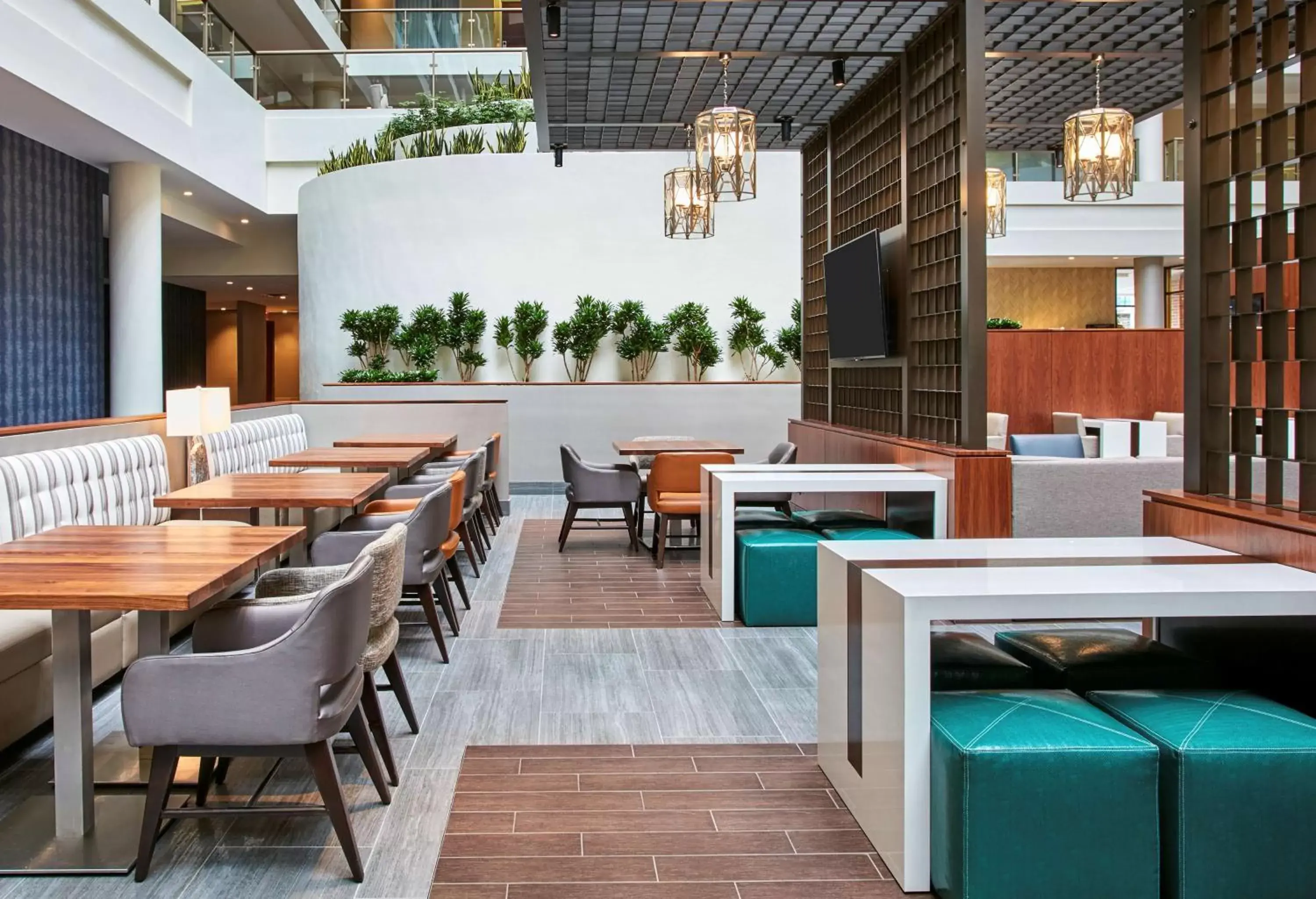 Lobby or reception, Restaurant/Places to Eat in Embassy Suites by Hilton Washington D.C. Georgetown