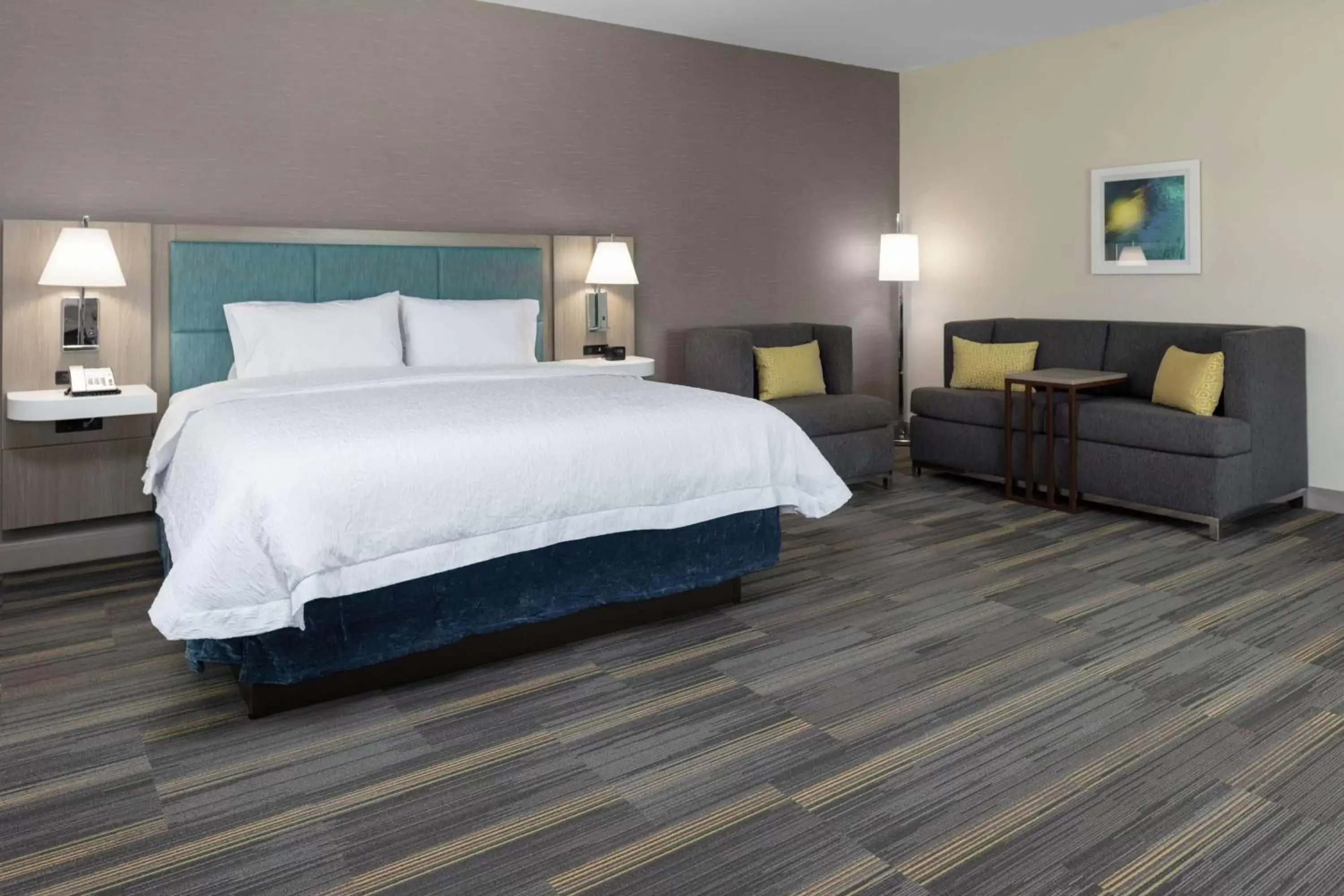 Living room, Bed in Hampton Inn Dunedin, Fl Living room, Bed in Hampton Inn Dunedin, Fl