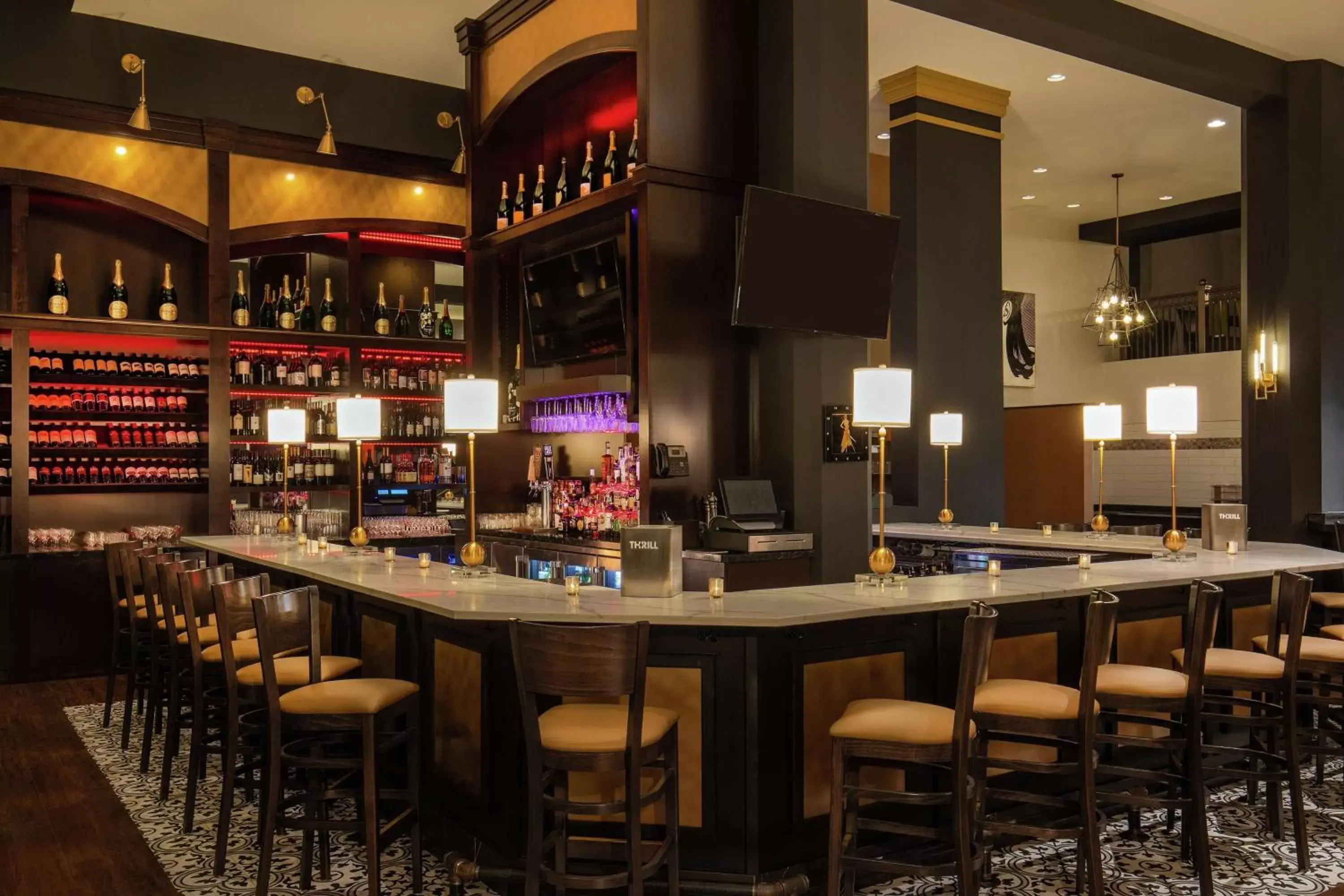 Restaurant/places to eat, Lounge/Bar in Doubletree By Hilton Youngstown Downtown