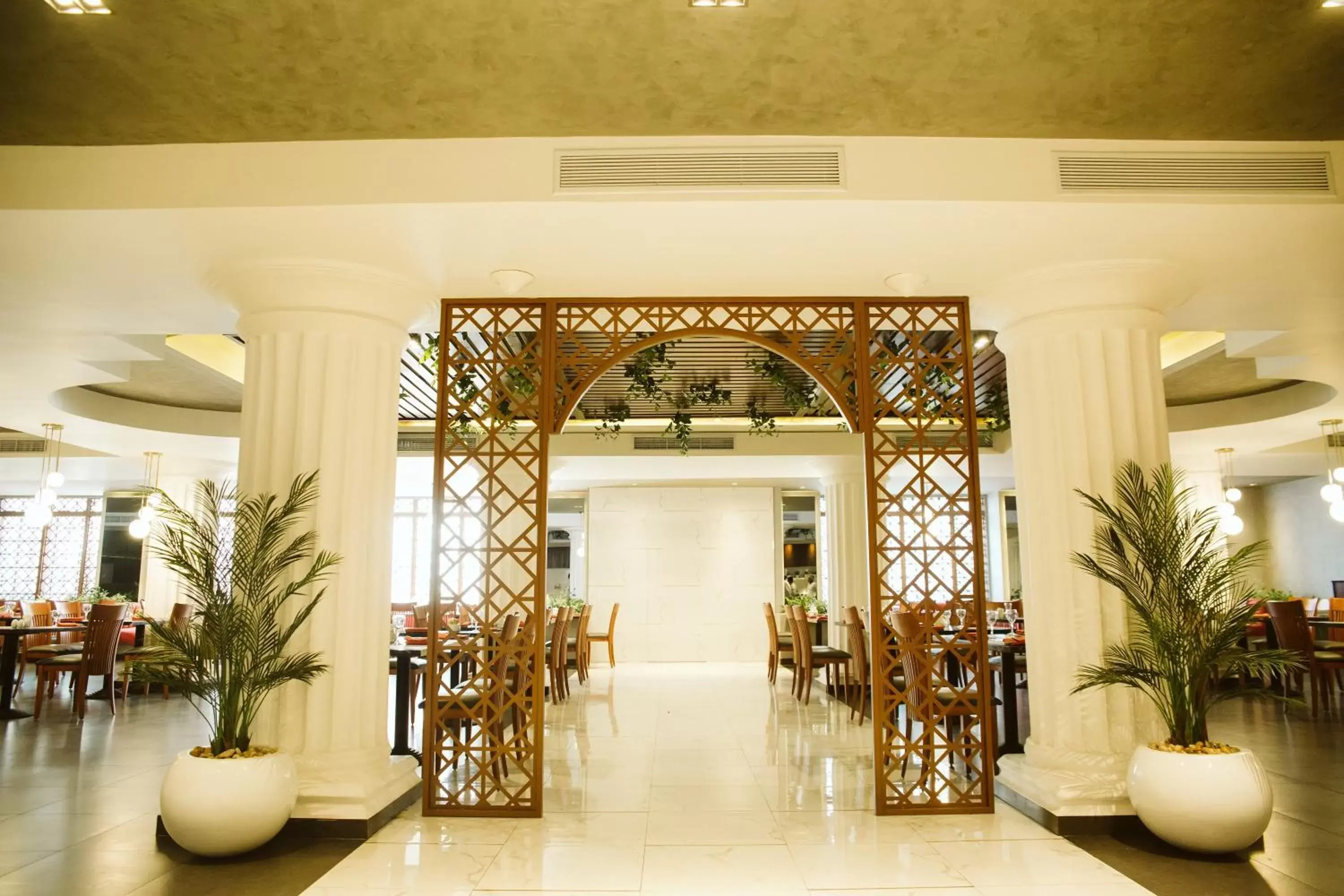 Facade/entrance in Pyramisa Suites Hotel Cairo