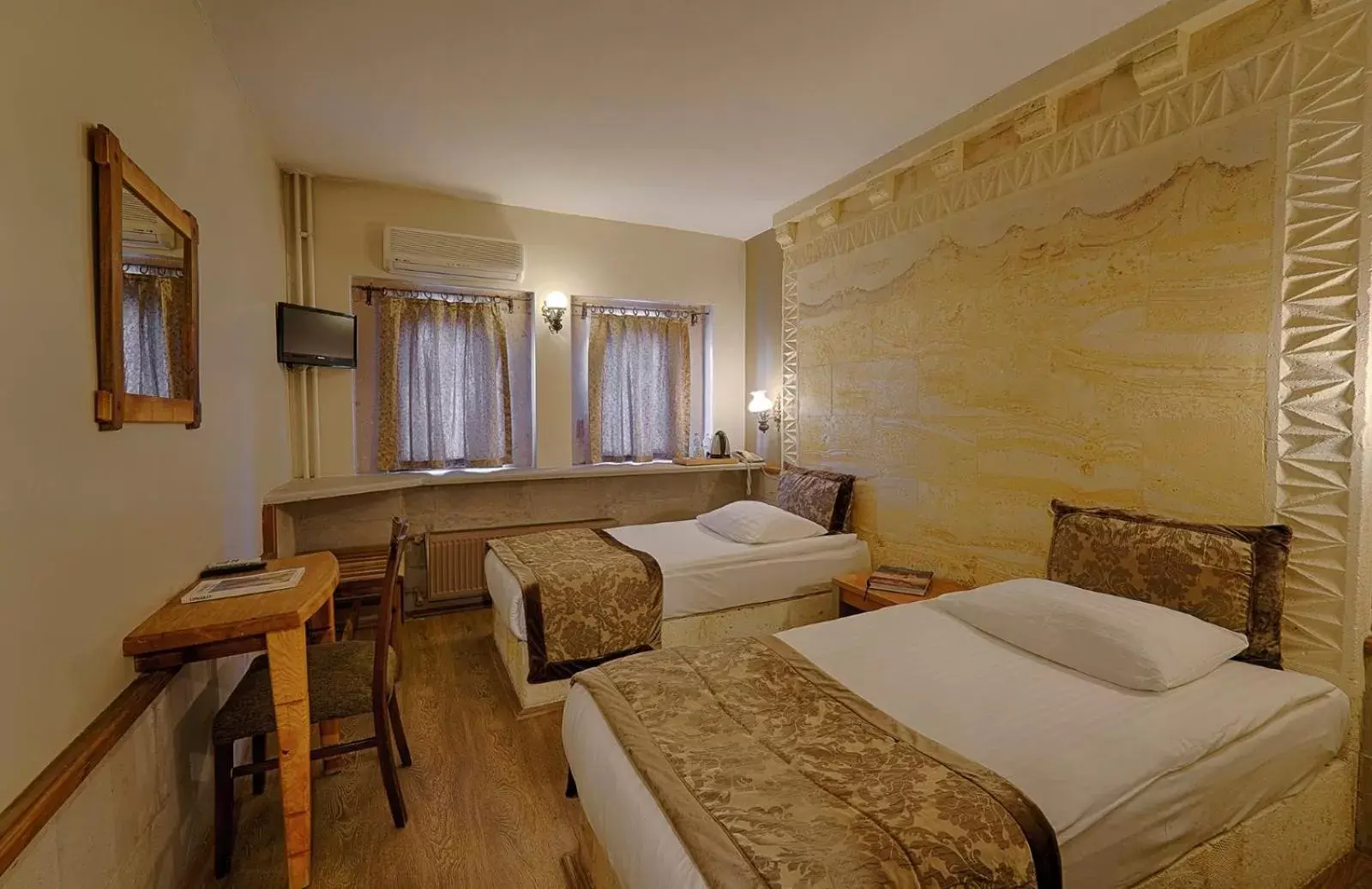 Bed in Heybe Hotel & Spa