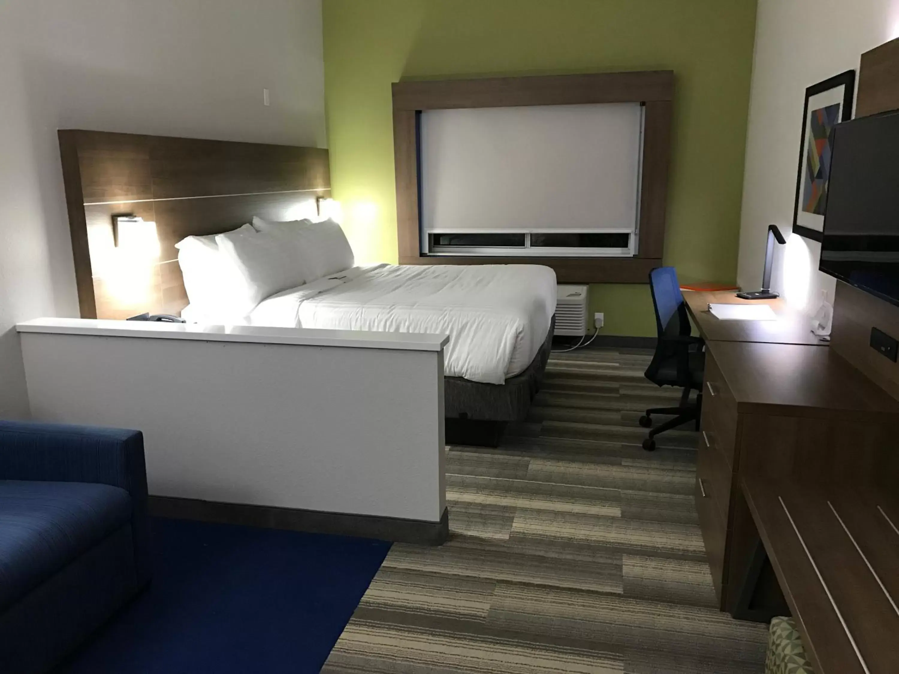 Bedroom, Bed in Holiday Inn Express - Naples South - I-75, an IHG Hotel