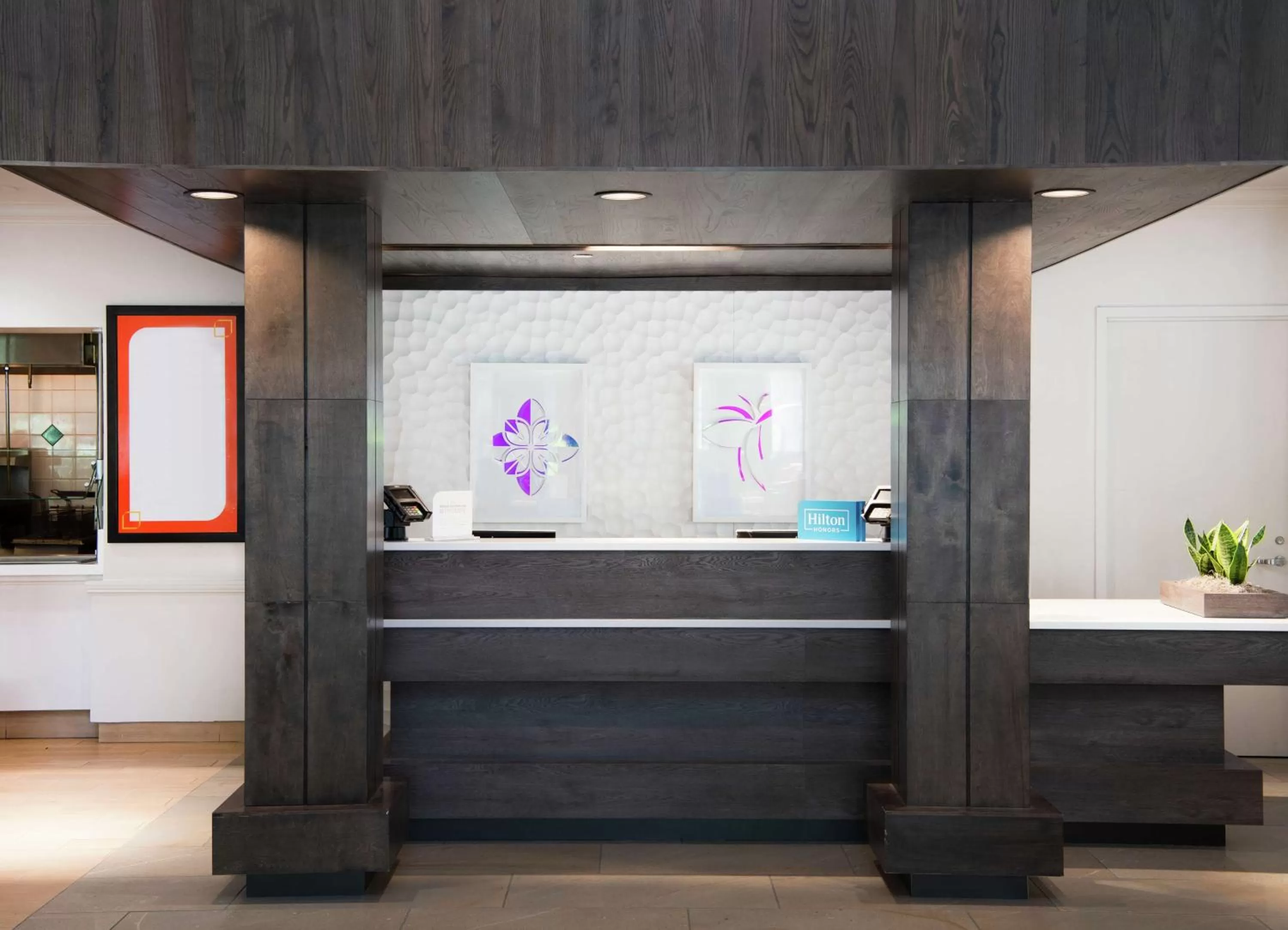 Lobby or reception in Hilton Garden Inn BWI Airport