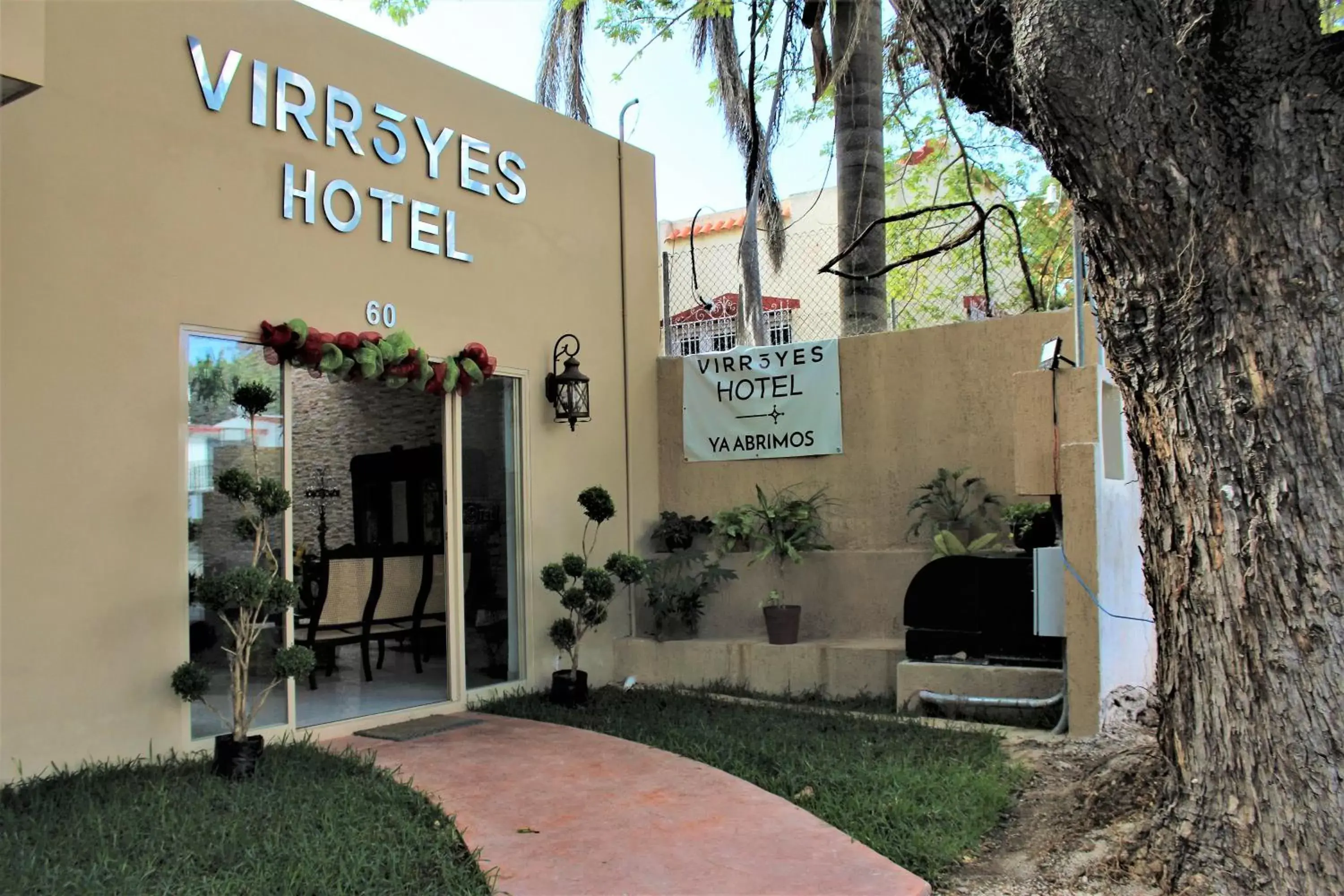 Property Building in Hotel Virreyes